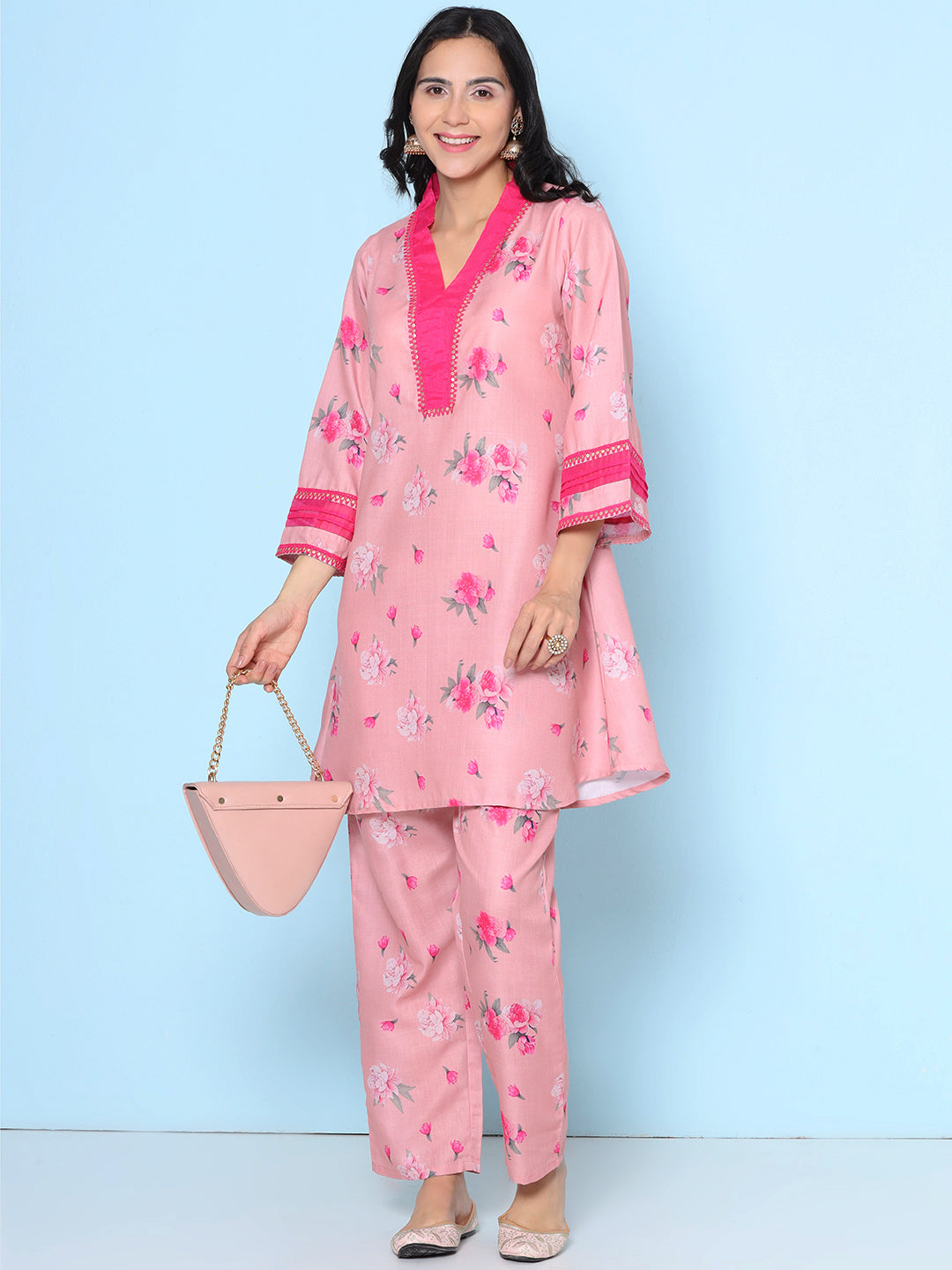 Pink Color Floral Printed Co-ords Set With Lace Detailing