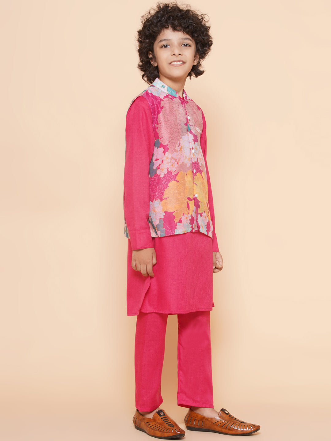 Bittu By Bhama Boys Pink Kurta & Pyjamas with Printed Jacket