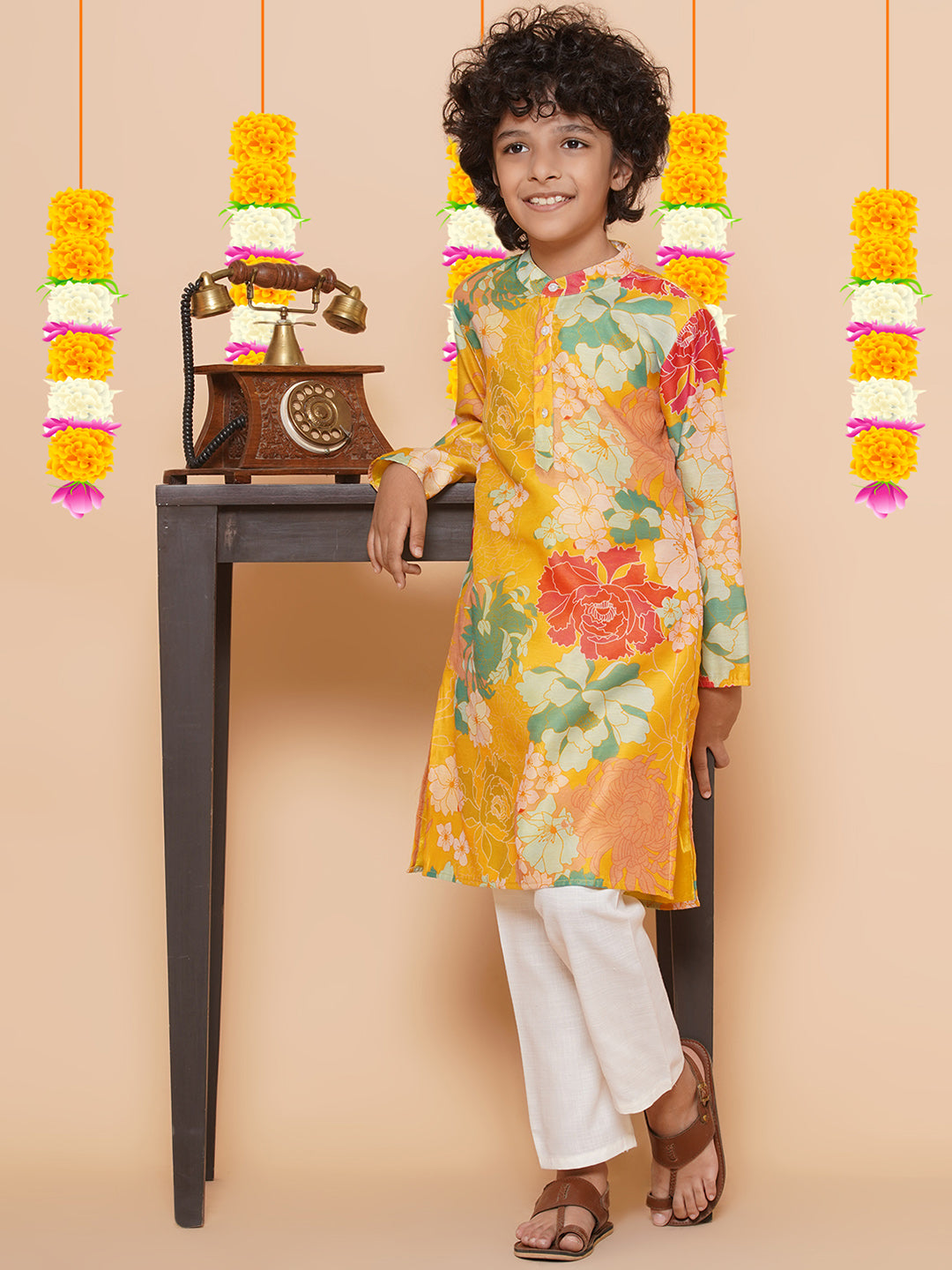 Bittu By Bhama Boys Yellow Printed Kurta with Pyjamas