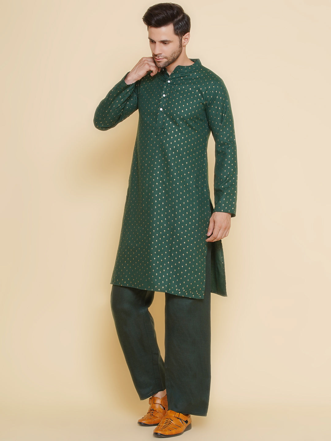 Baawara By Bhama Men Green ethnic motifs Foil Printed Festive Kurta Pyjamas