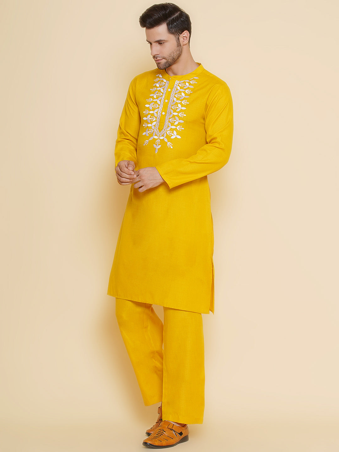 Baawara By Bhama Men Yellow Embroidered ethnic motifs Festive Kurta Pyjamas