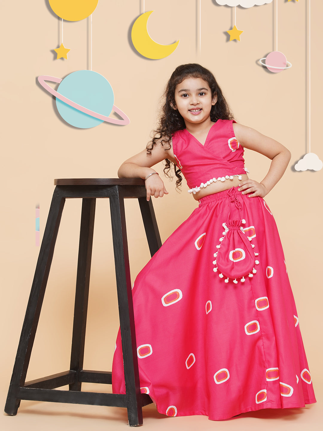 Bitiya by Bhama
Girls Pink & Off White Printed Cotton Ready to Wear Lehenga