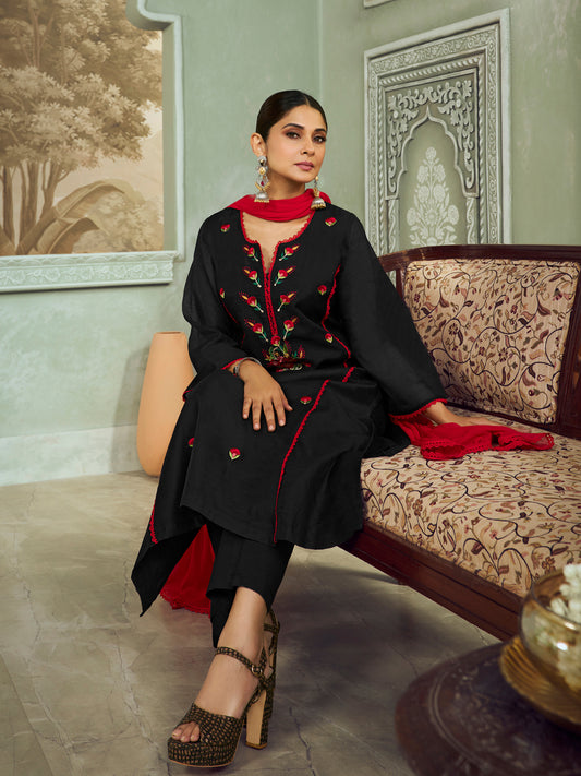 Jennifer winget Bhama Couture Black Floral Embroidery Straight Kurta Set With Printed Dupatta