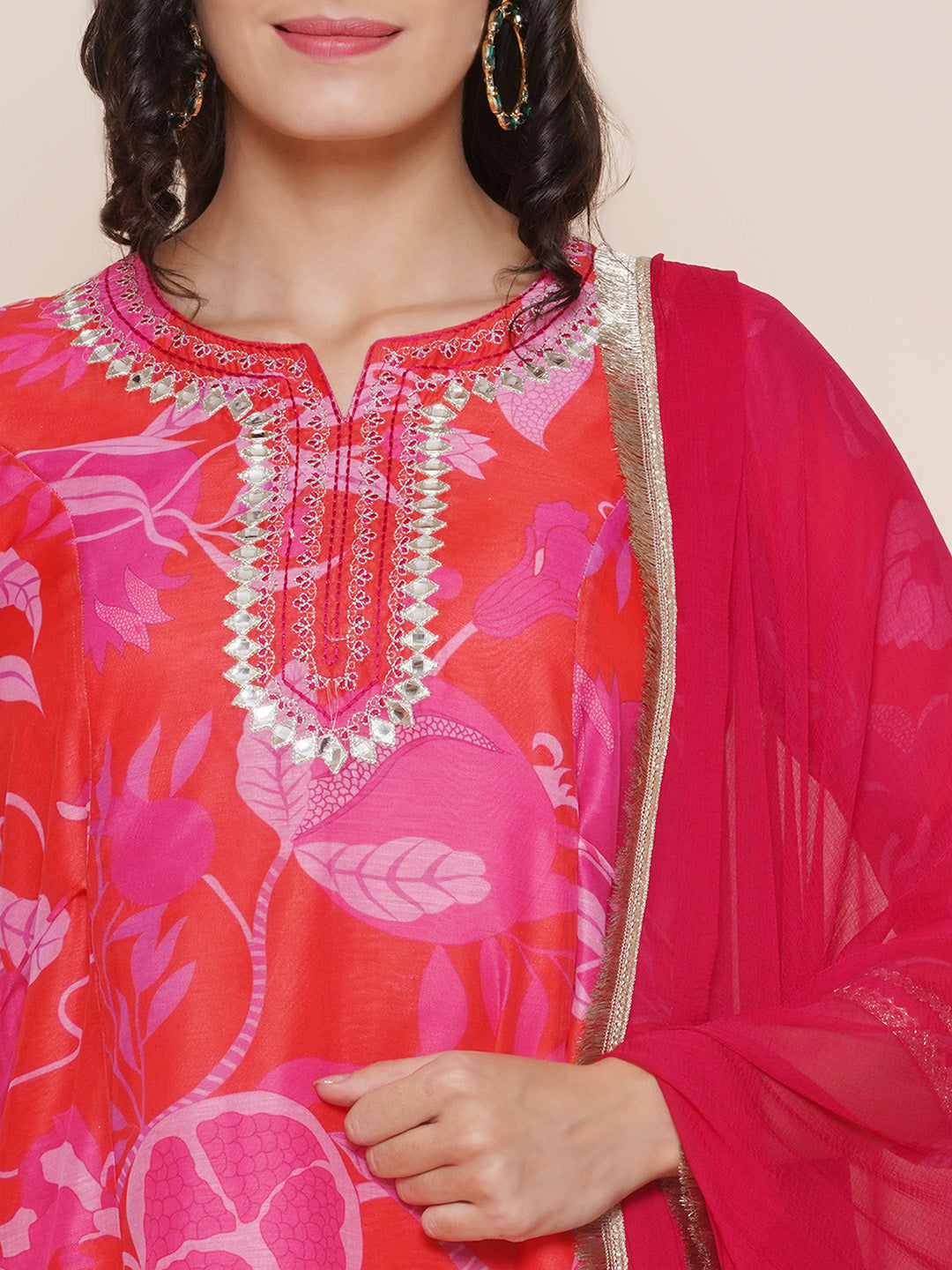 Red Neck Embroidered Floral Print Kurta with Pink Solid Palazzos with Dupatta