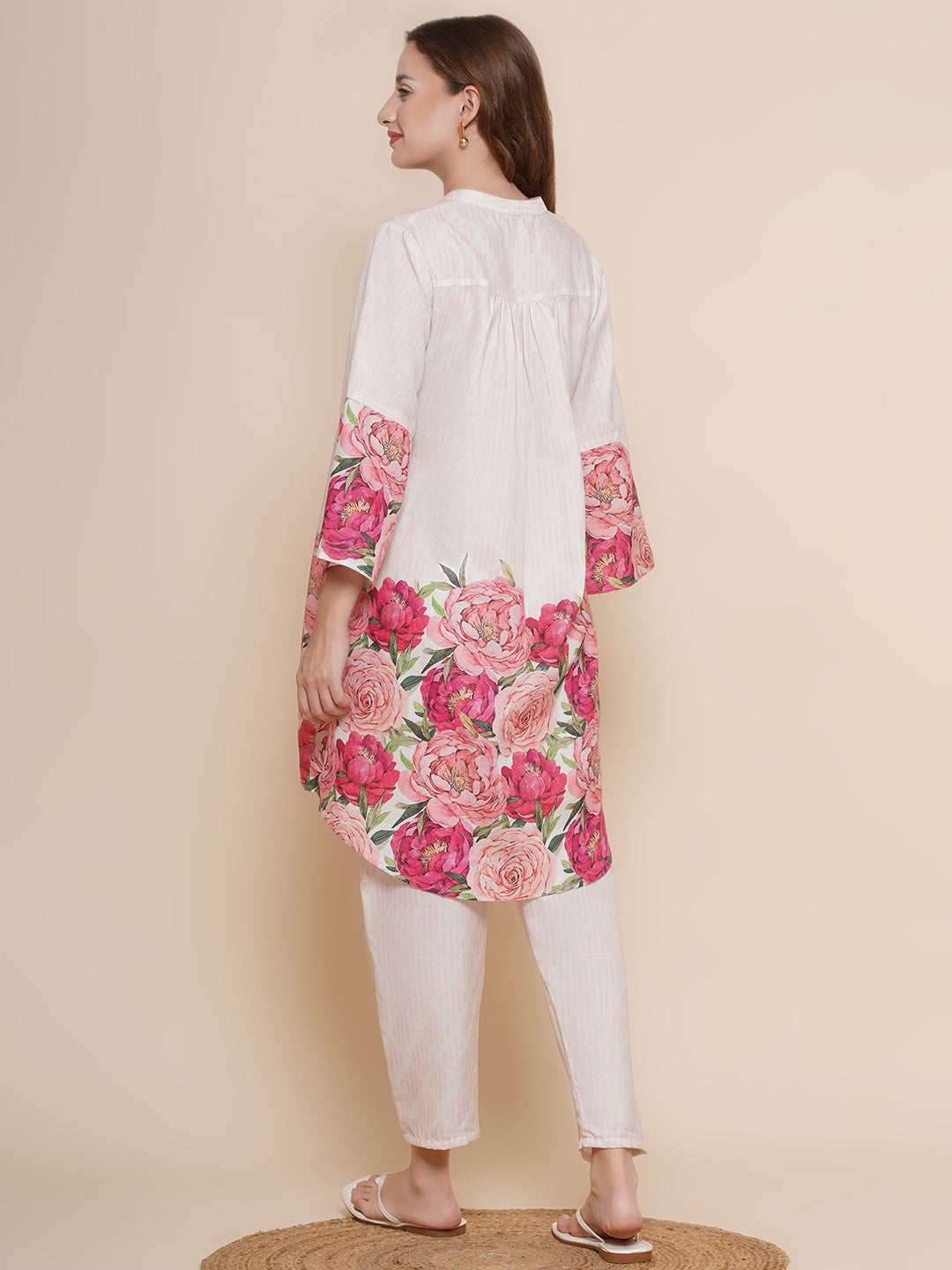 Women Cream Rose Printed Kurta With Palazzos