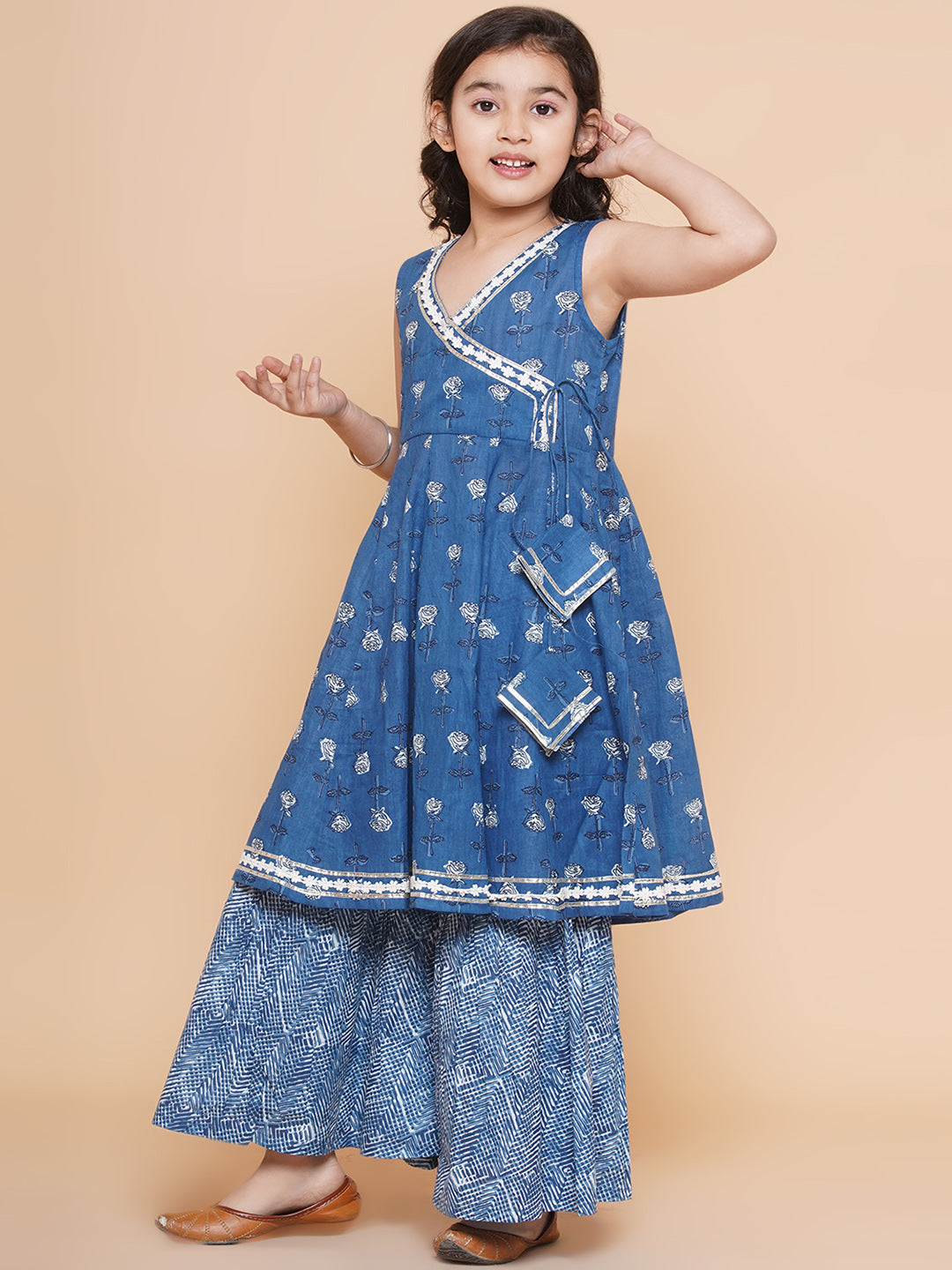 Bitiya By Bhama Girls Blue Printed Kurta With Sharara