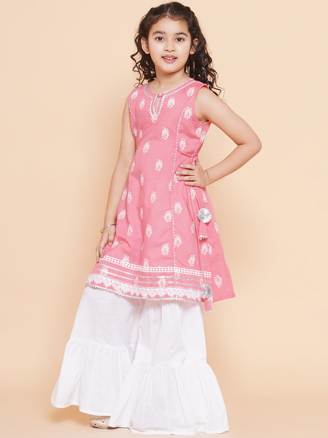 Bitiya By Bhama Girls Peach Floral Printed Panelled Pure Cotton Kurta With Sharara