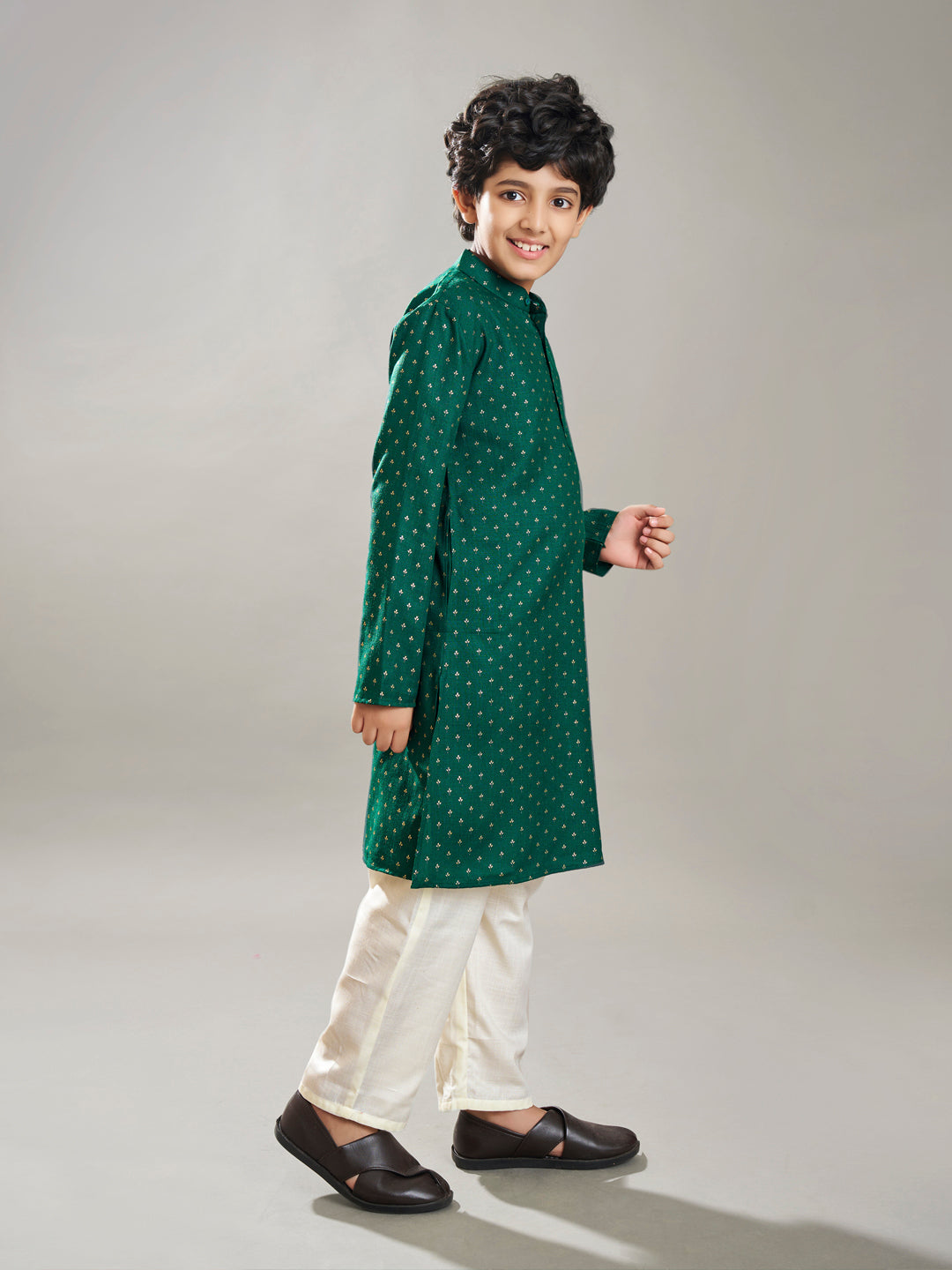 Bittu By Bhama Boys Green Kurta With A Off White Pajama