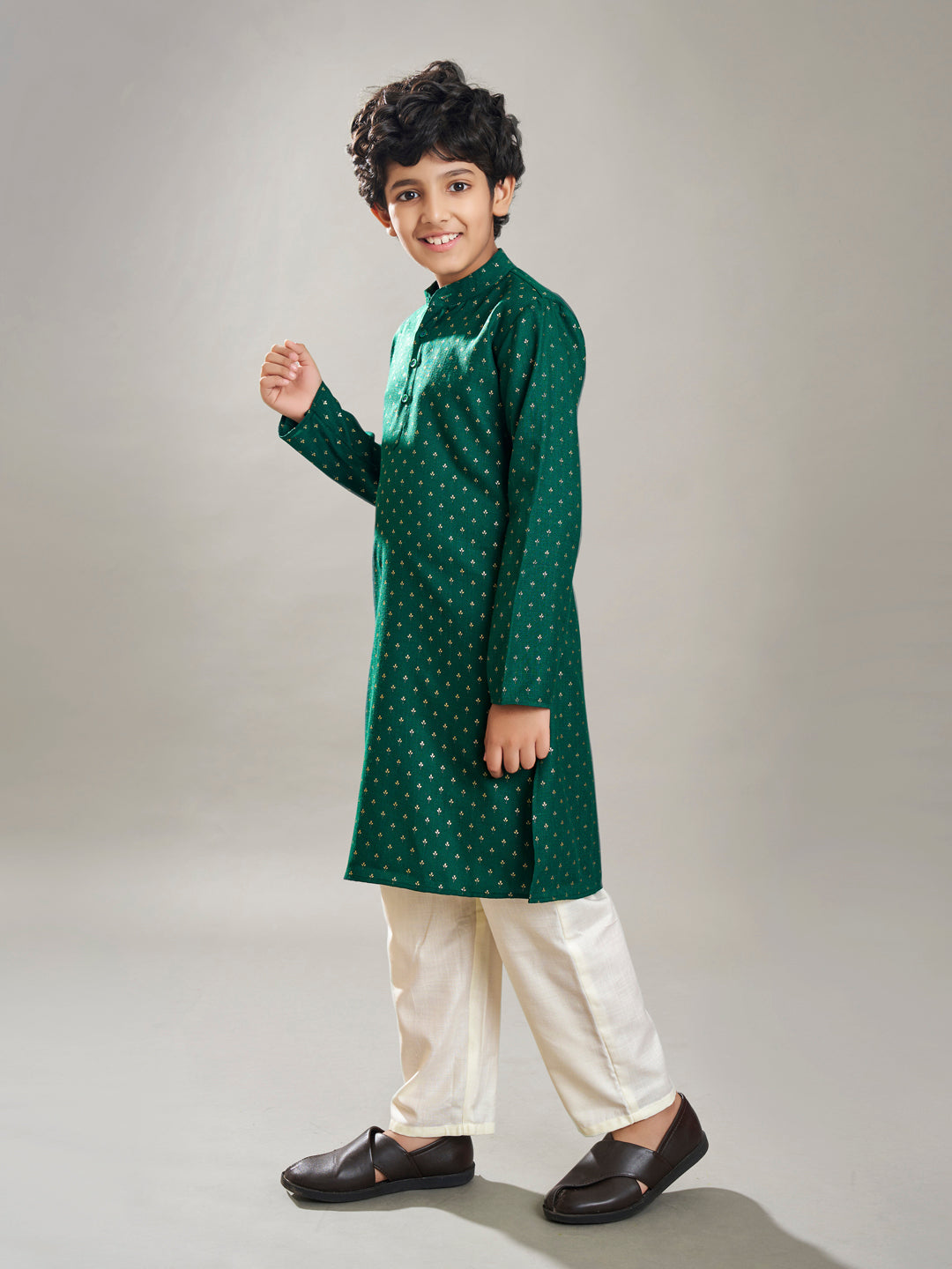 Bittu By Bhama Boys Green Kurta With A Off White Pajama