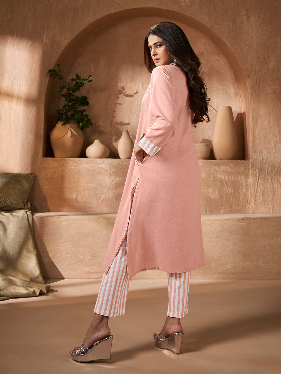 Jennifer Winget Bhama Couture Peach Floral Embroidery Straight Kurta Set