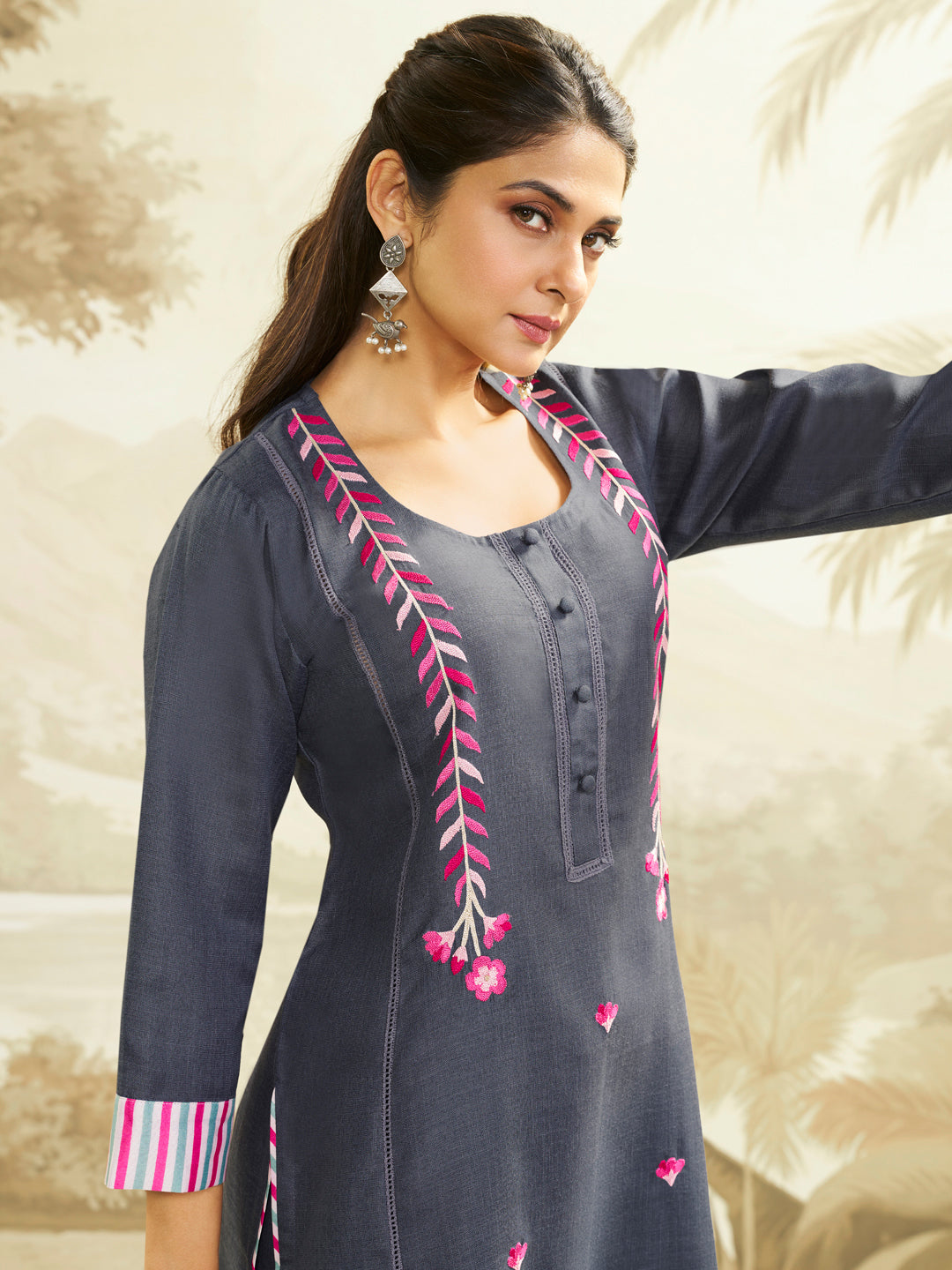 Jennifer Winget Bhama Couture Grey Embroidered Straight Kurta Set.