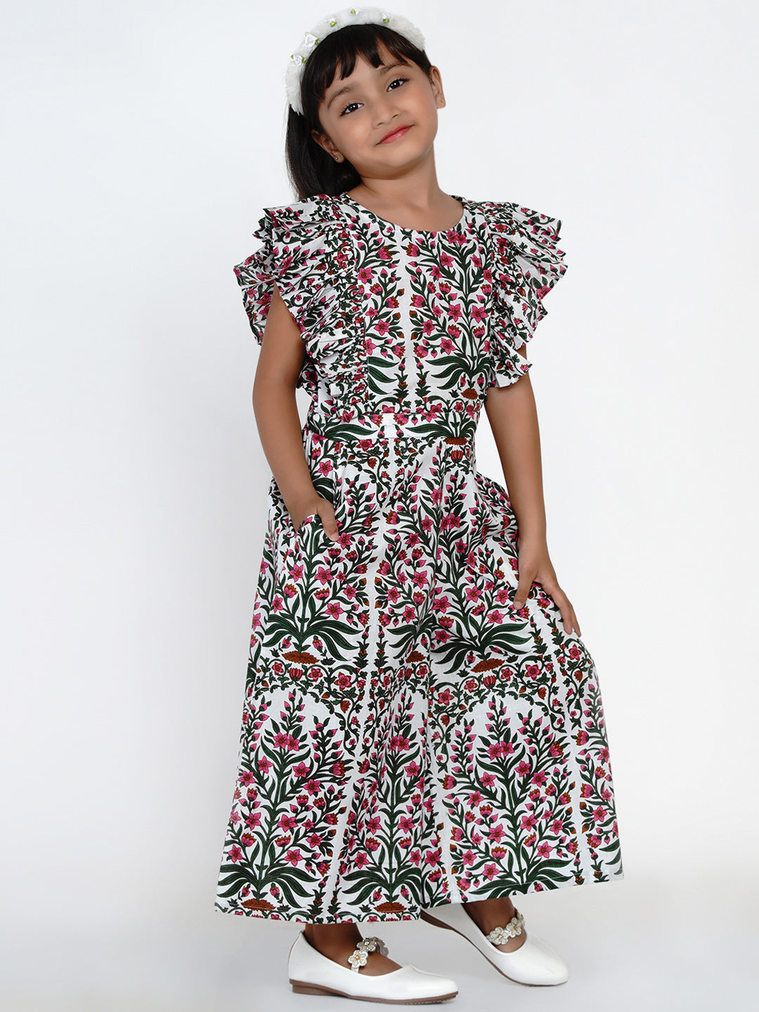 Bitiya by Bhama 
Girls Multicoloured Floral Printed Basic Jumpsuit