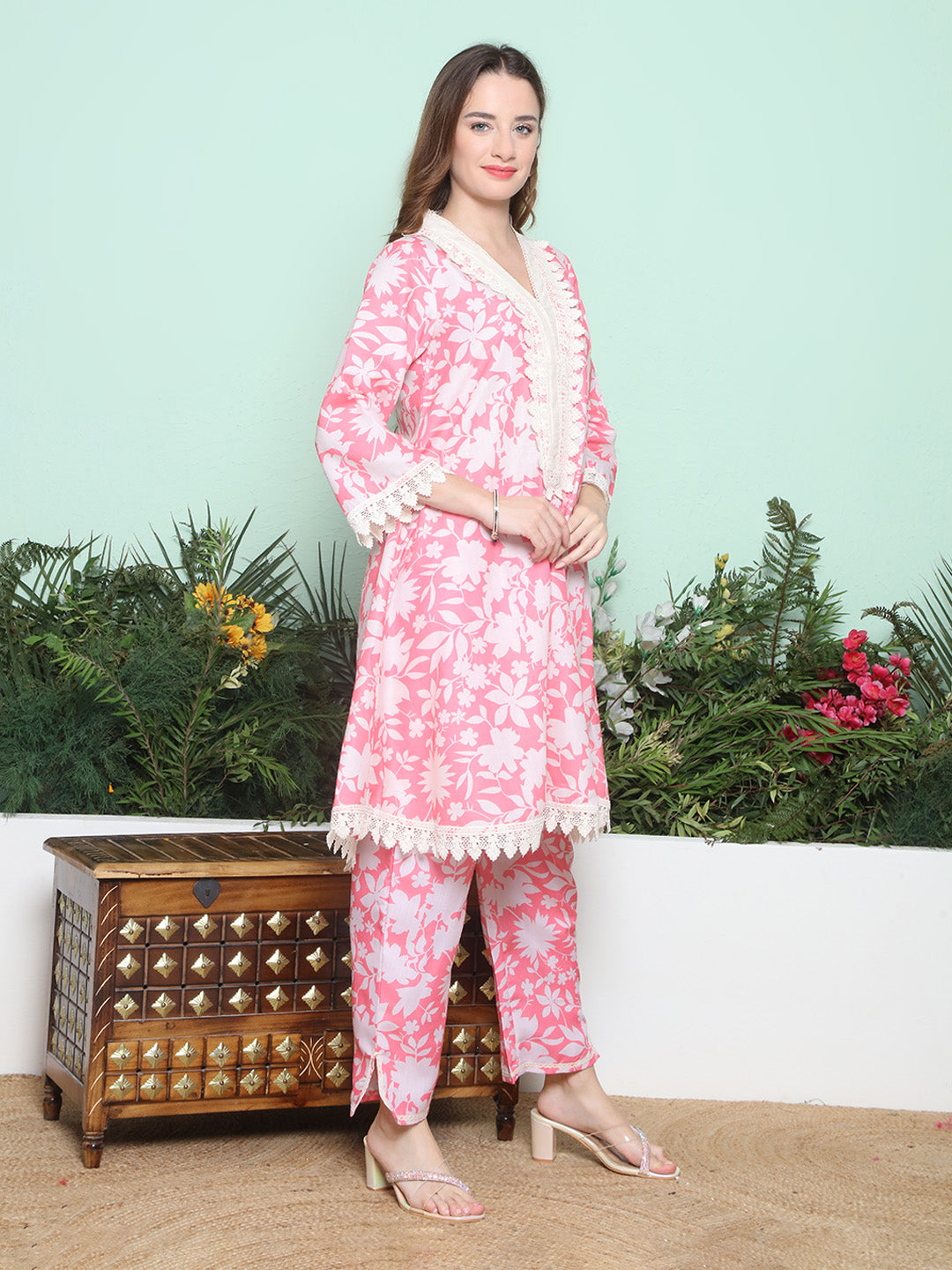 Pink Floral Multi Printed Kurta with Pant