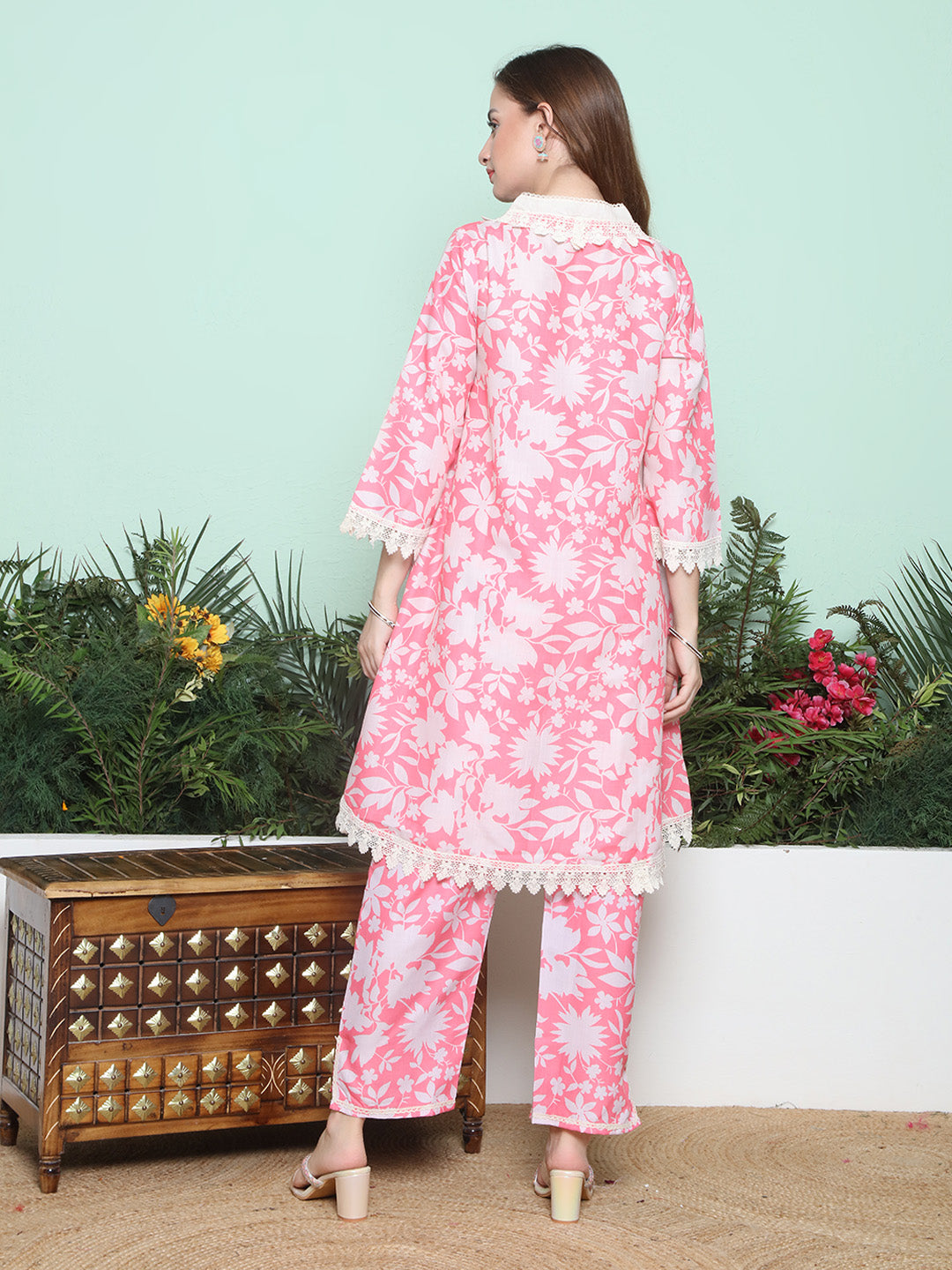 Pink Floral Multi Printed Kurta with Pant