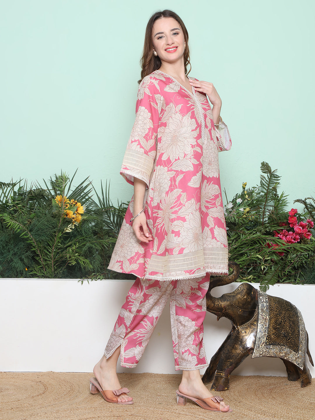 Pink & Off White Printed Kurta with Pant.