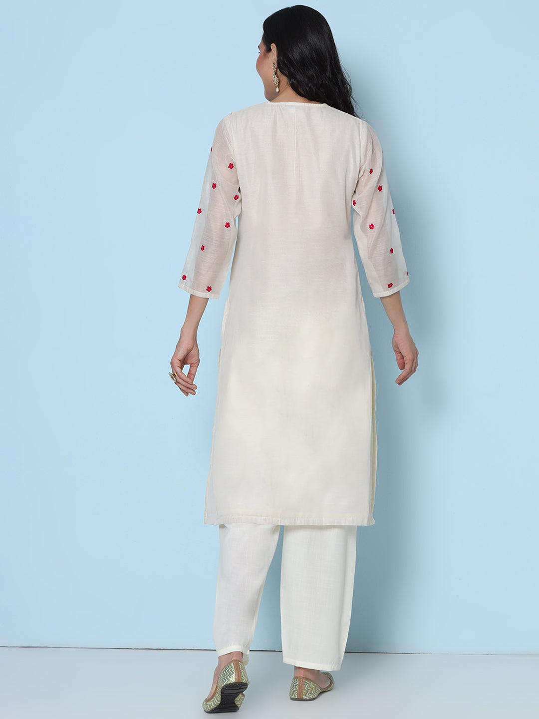 Off White Color Chanderi Embroidered Kurta With  Solid Trouser