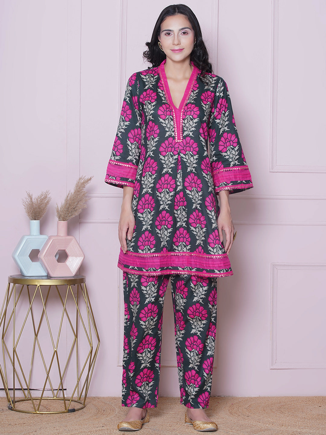 Green Pink Color Motits Printed Co-ords Set with Lace Detailing