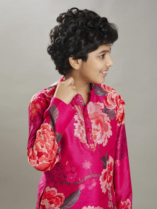 Bittu By Bhama Boys Pink floral printed kurta with a Pink pajama.