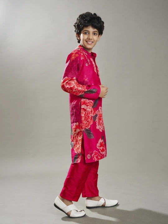Bittu By Bhama Boys Pink floral printed kurta with a Pink pajama.