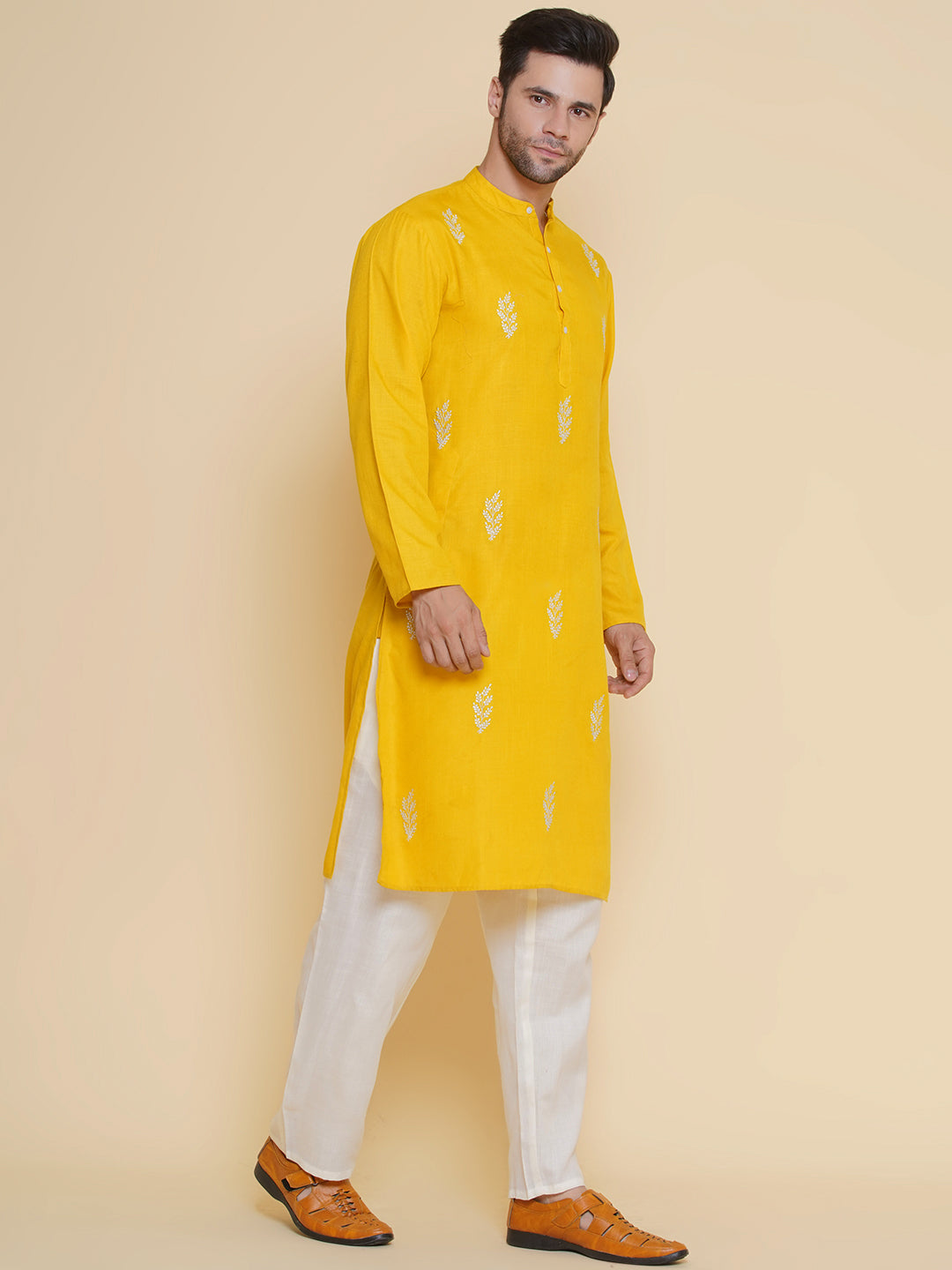 Baawara By Bhama Men Yellow Embroidered ethnic motifs Festive Kurta Pyjamas