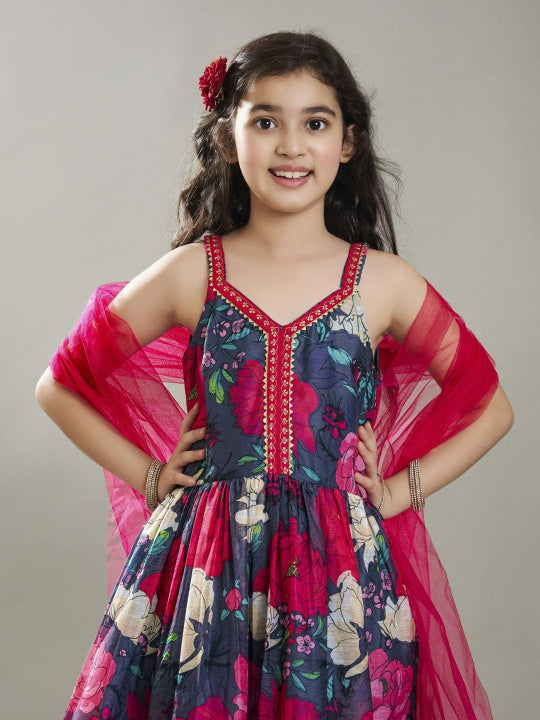 Bitiya by Bhama Girls Grey Floral Printed Empire Gotta Patti Kurta with Sharara & With Dupatta