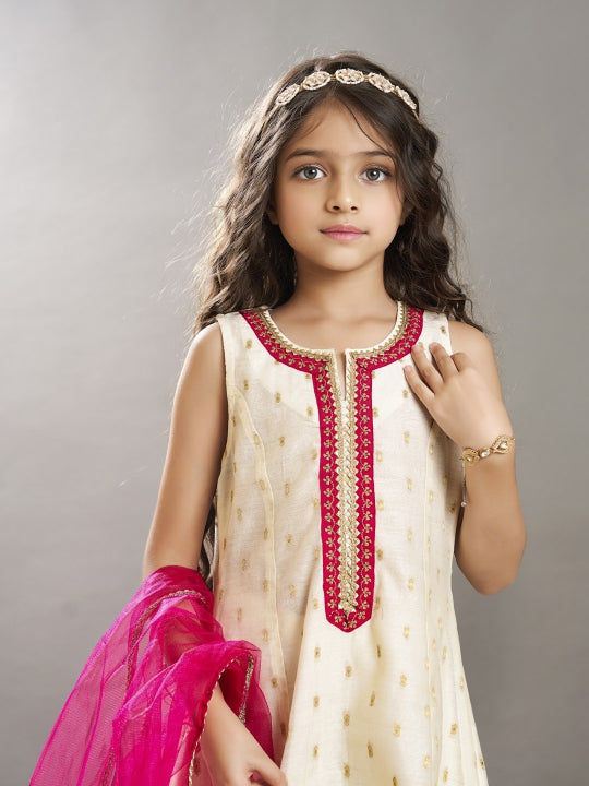 Bitiya by Bhama Girls  Ethnic motifs woven design Kurta With  Salwar & Dupatta