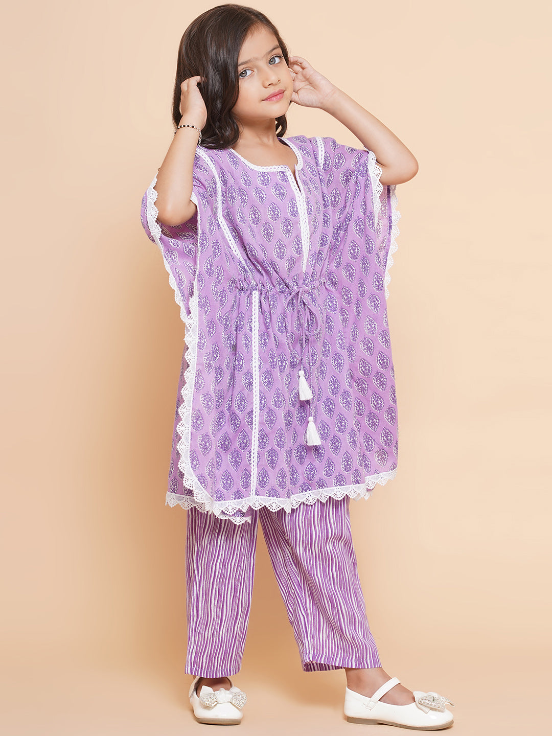 Bitiya by Bhama Girls Purple Printed V- Neck Kaftan Kurta with Palazzos