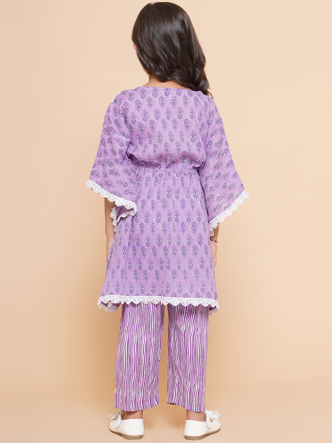 Bitiya by Bhama Girls Purple Printed V- Neck Kaftan Kurta with Palazzos
