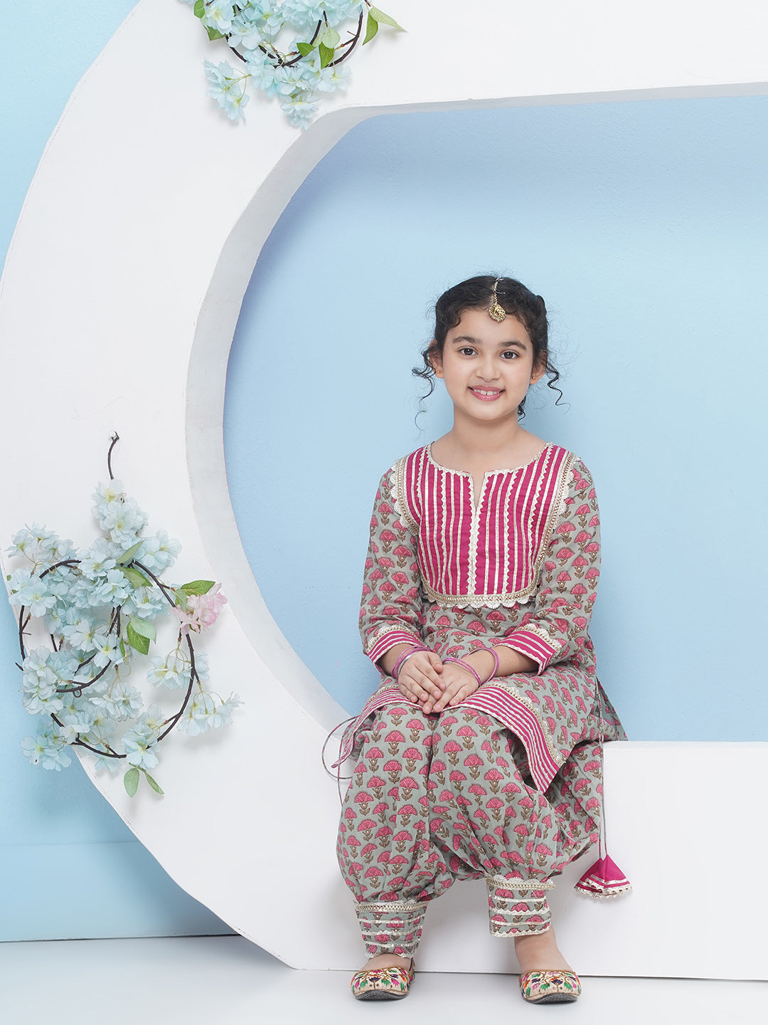 Bitiya by Bhama Girls Off-White Floral Printed Angrakha Kurta with Sharara
