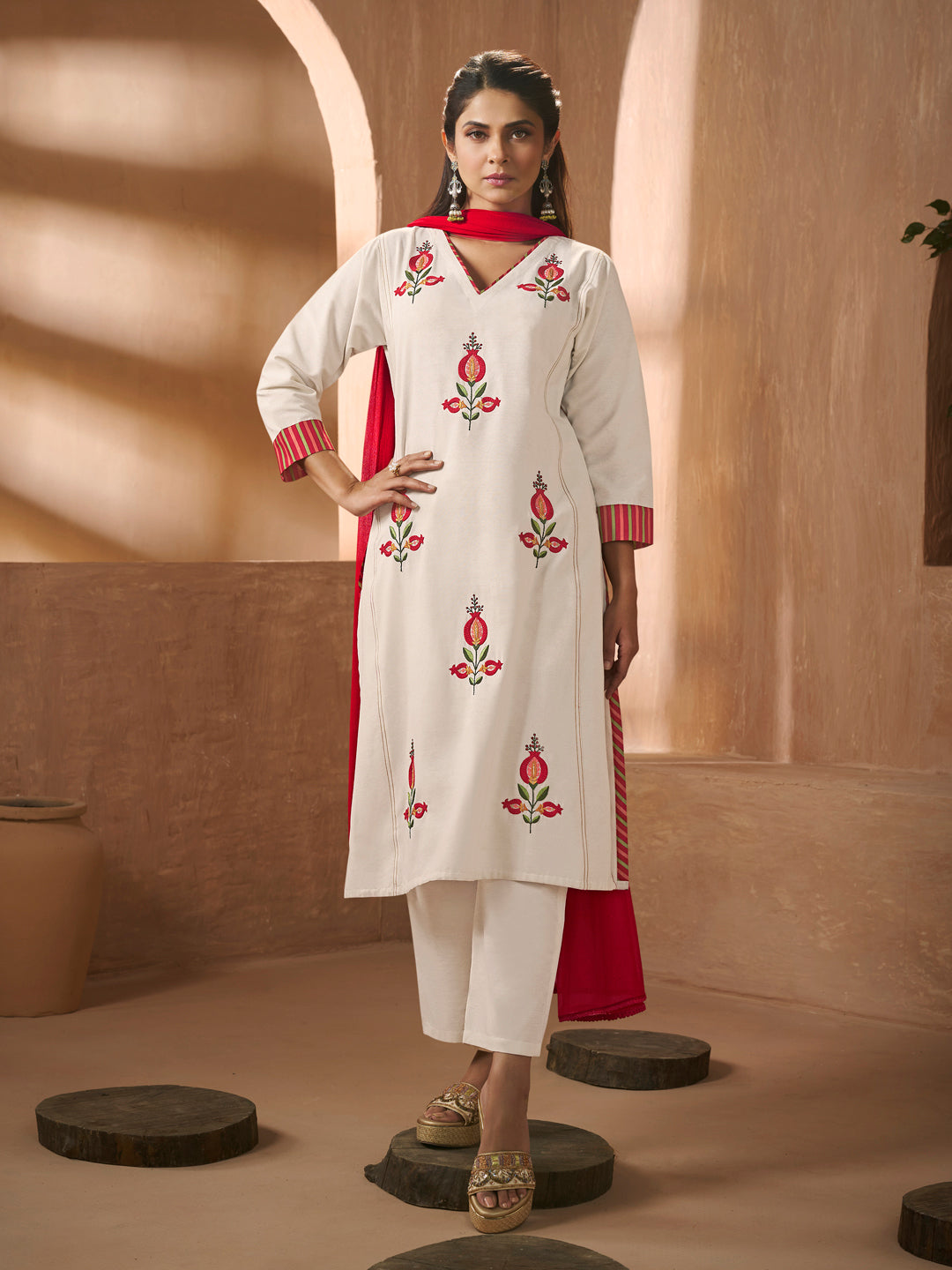 Bhama Couture Off White Embroidery Kurta Set With Dupatta For Women
