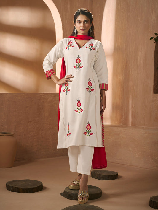 Jennifer Winget Bhama Couture Off White Embroidery Kurta Set With Dupatta For Women