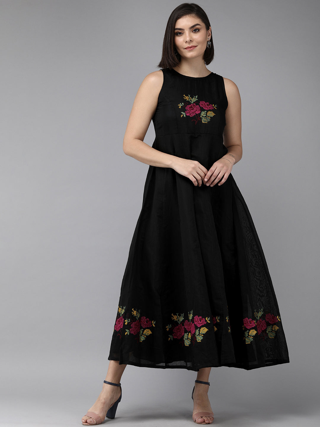 Sleeveless Kurta Sets for Women