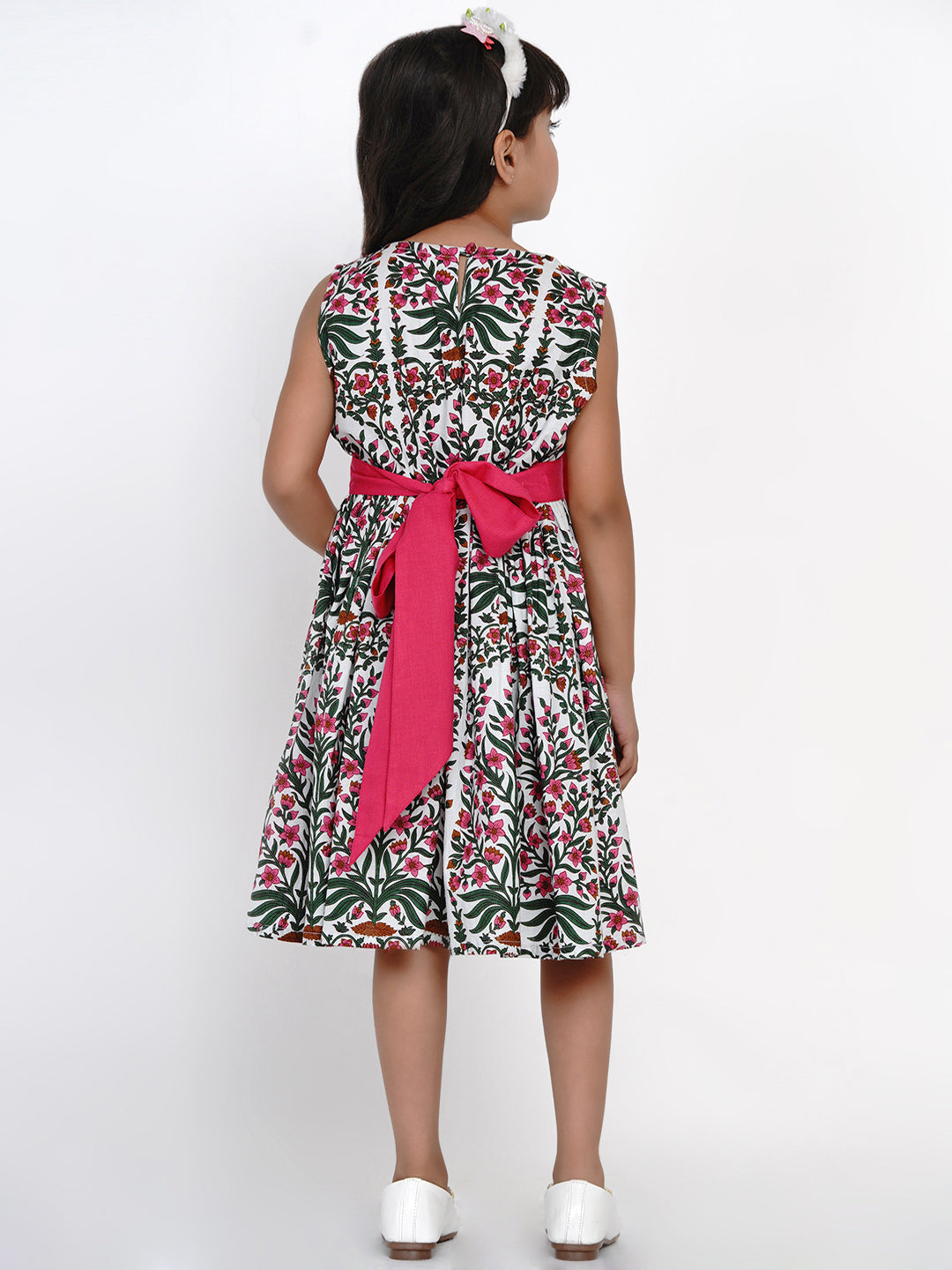 Bitiya By Bhama Girls White & Pink Printed Fit And Flare Dress