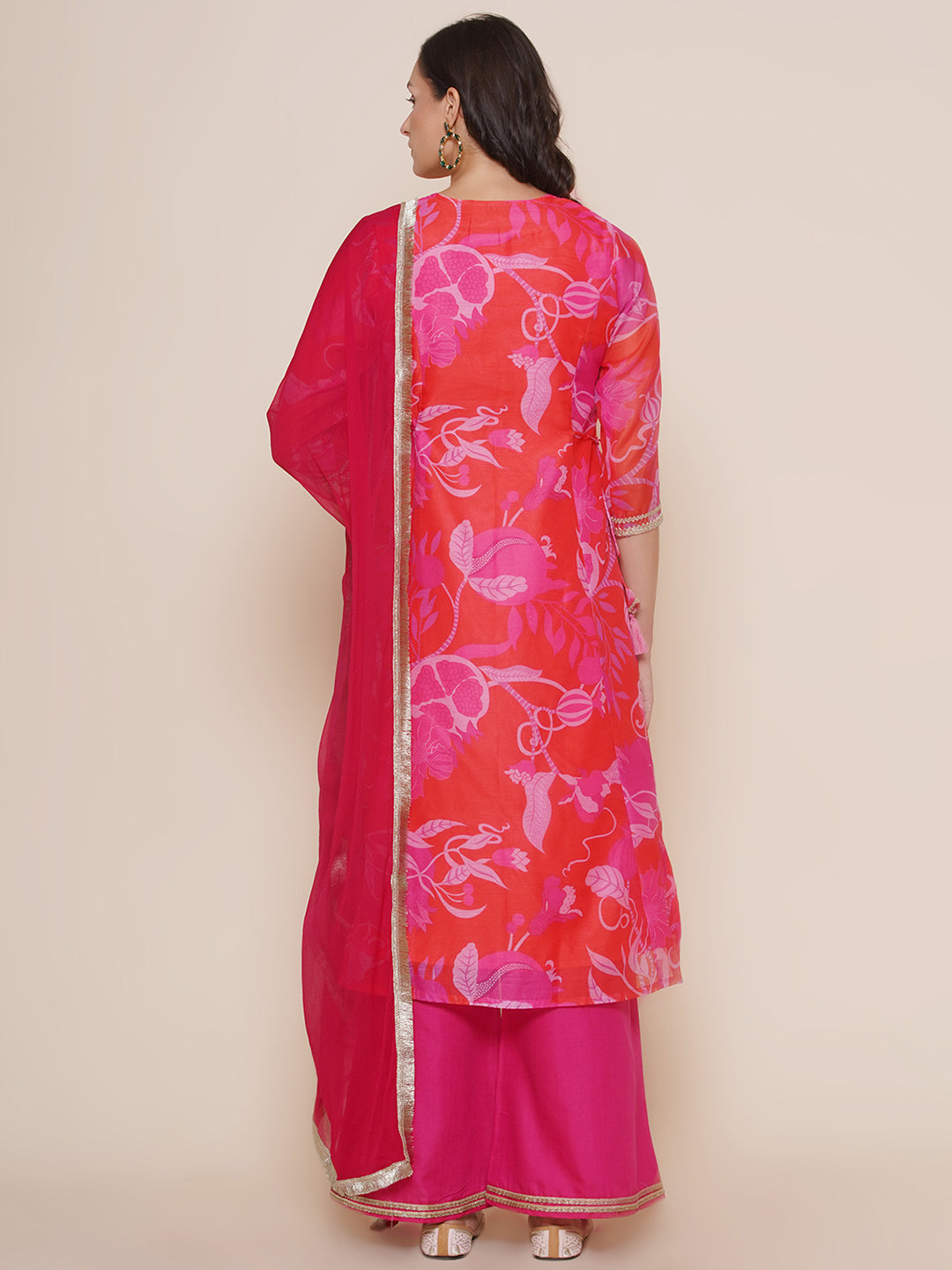 Red Neck Embroidered Floral Print Kurta with Pink Solid Palazzos with Dupatta