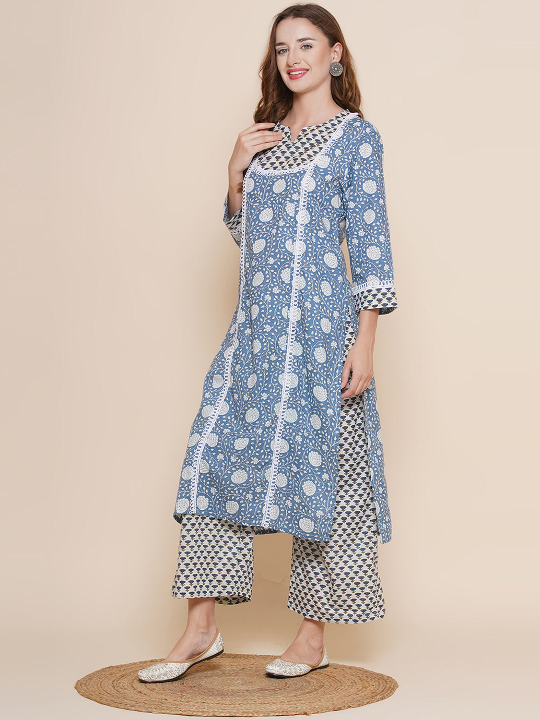 Women Blue & White Printed Lace work Kurta with white & Blue Printed Palazzos