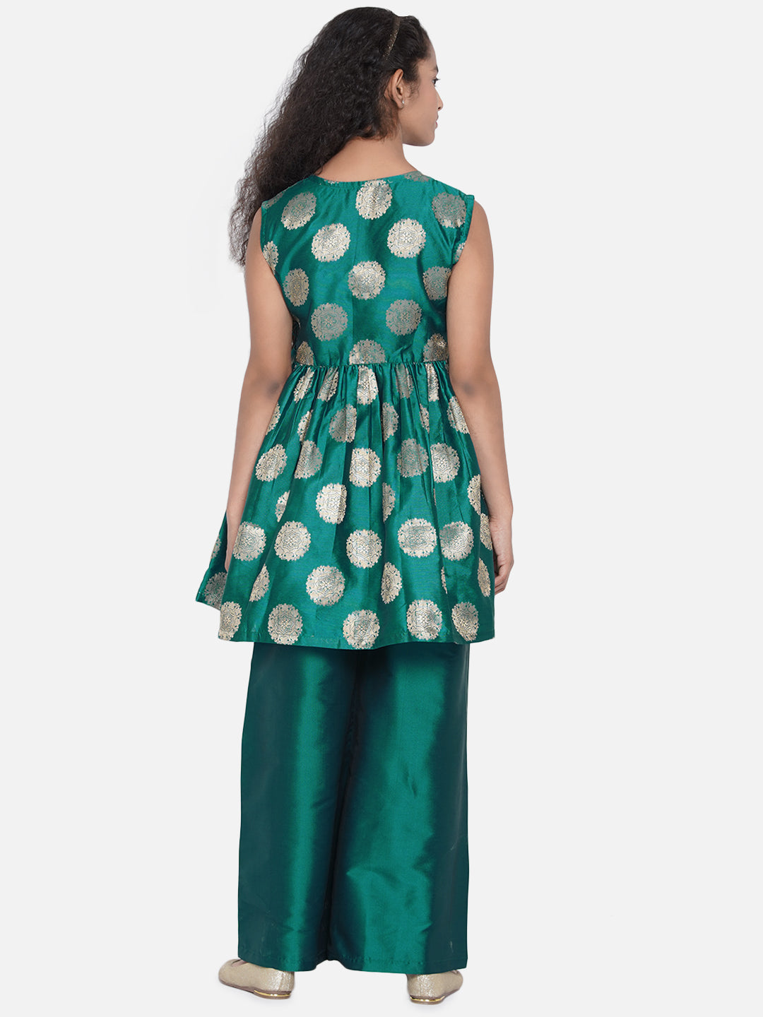 Bitiya By Bhama Green Self Design Kurta With Palazzo
