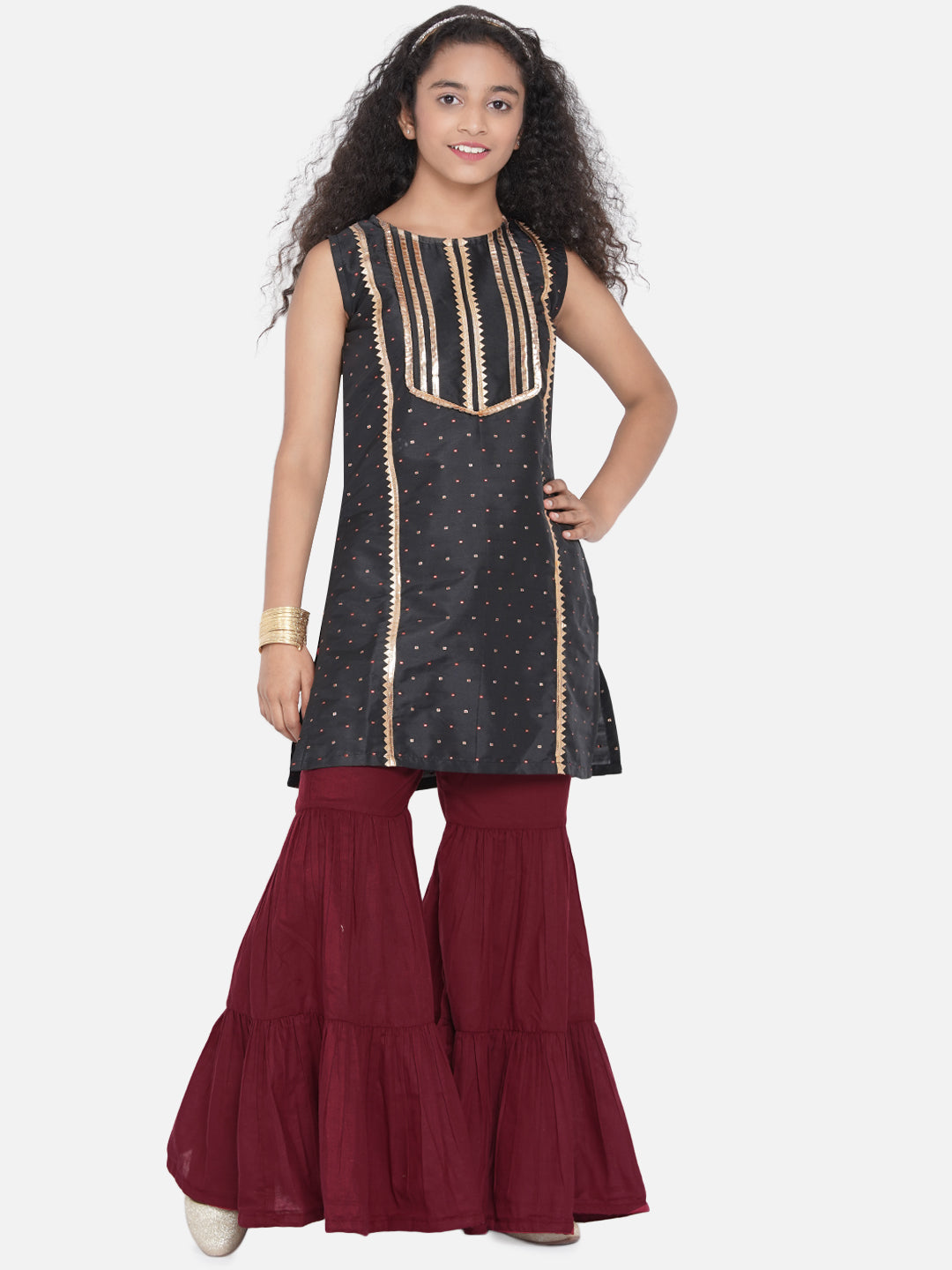 Bitiya By Bhama Black & Maroon Self Design Kurta With Sharara