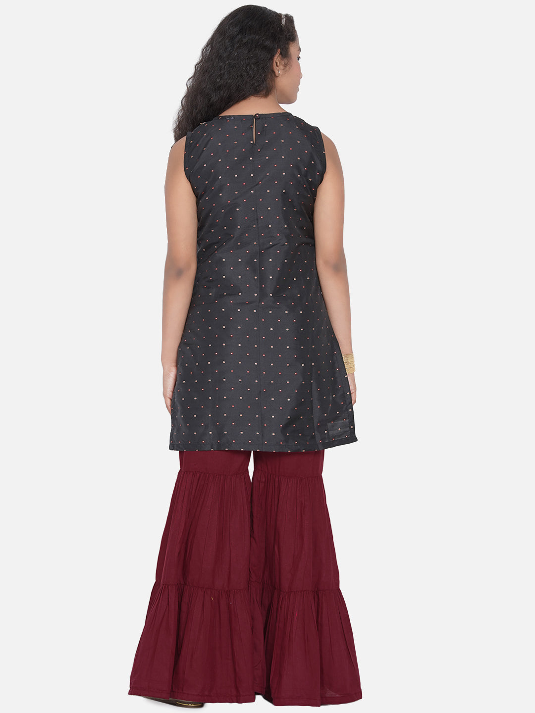 Bitiya By Bhama Black & Maroon Self Design Kurta With Sharara