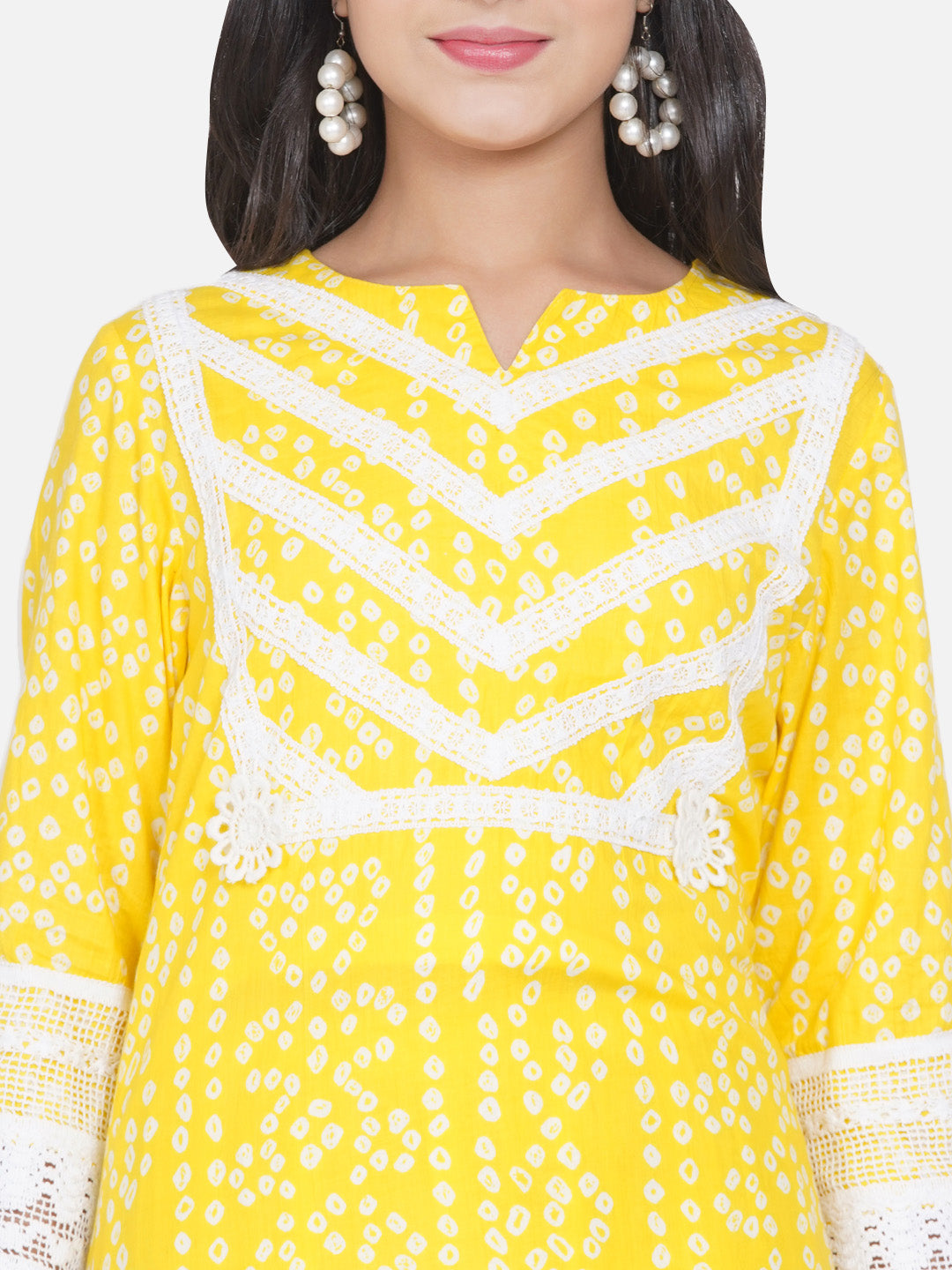 Bitiya By Bhama Girls Yellow & White Ethnic Motifs Printed Kurta With Sharara