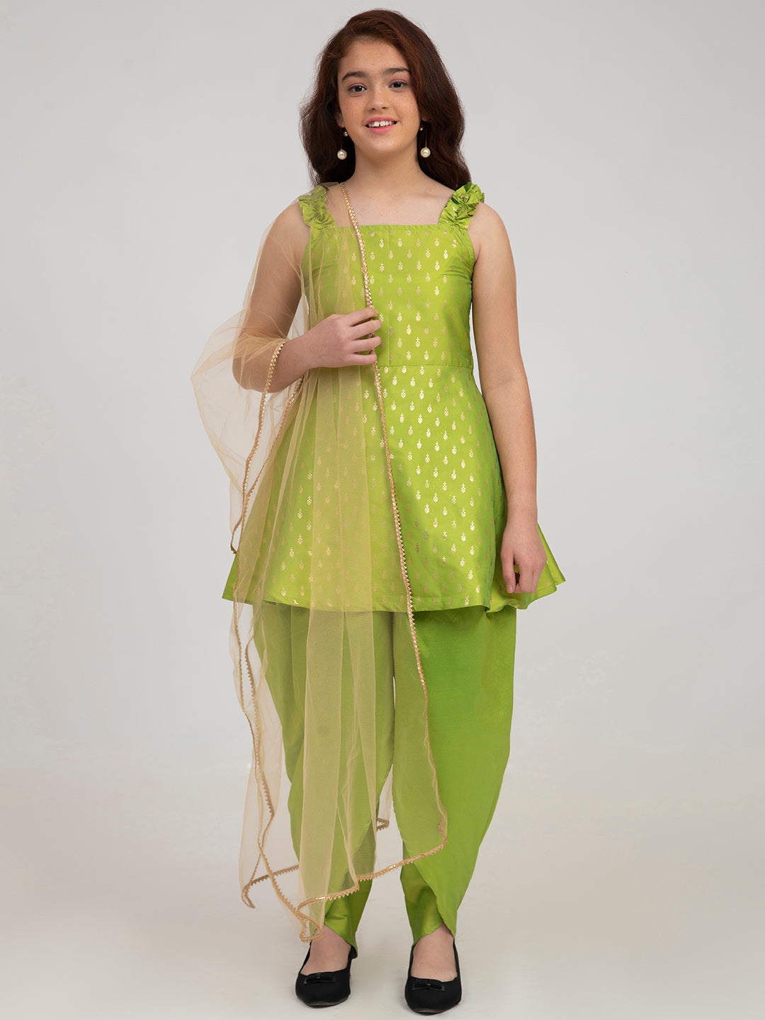 Bitiya By Bhama Girls Green-Printed Kurta And Dhoti Pants With Dupatta