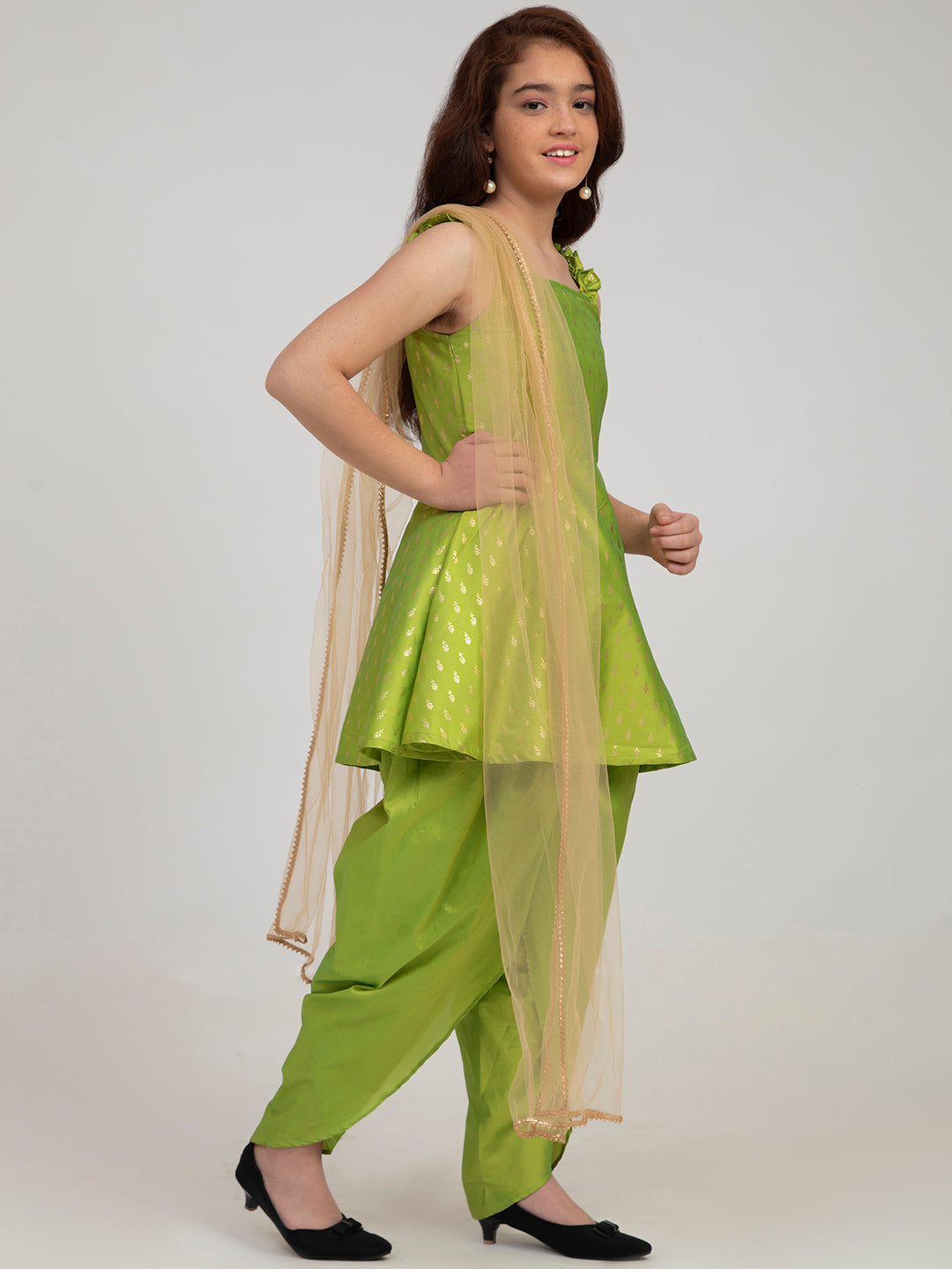 Bitiya By Bhama Girls Green-Printed Kurta And Dhoti Pants With Dupatta
