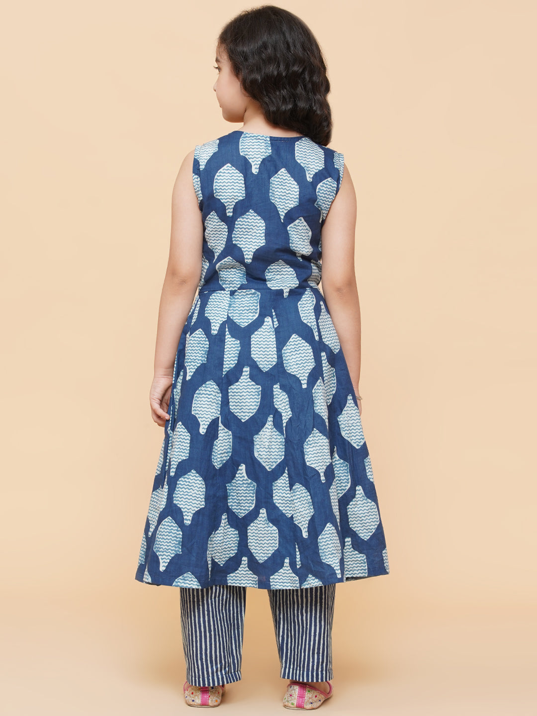 Bitiya By Bhama Indigo Blue Printed Kurta With Trouser