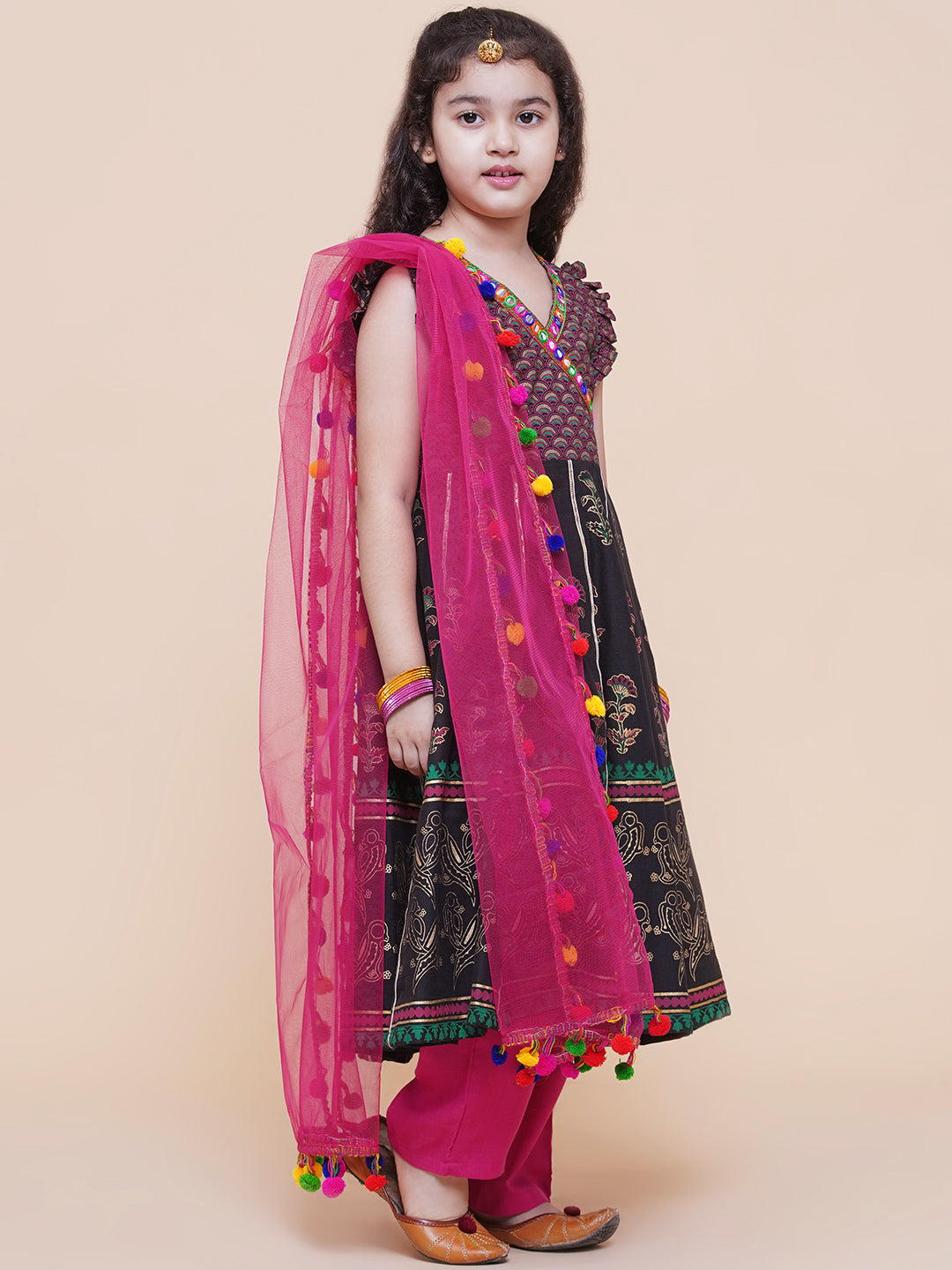 Bitiya By Bhama Girls Black Foil Printed Kurta With Trouser & With Duppta