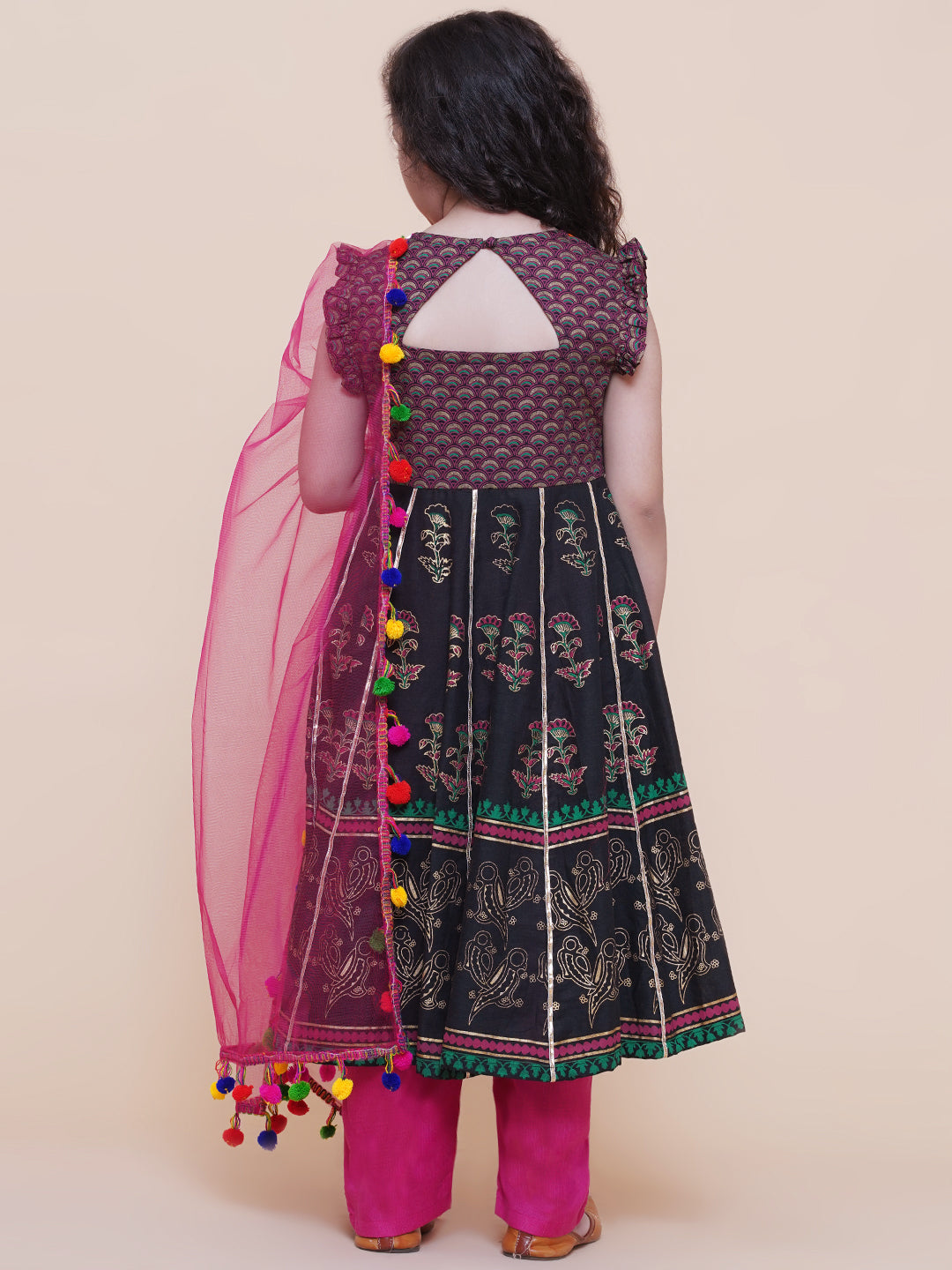 Bitiya By Bhama Girls Black Foil Printed Kurta With Trouser & With Duppta