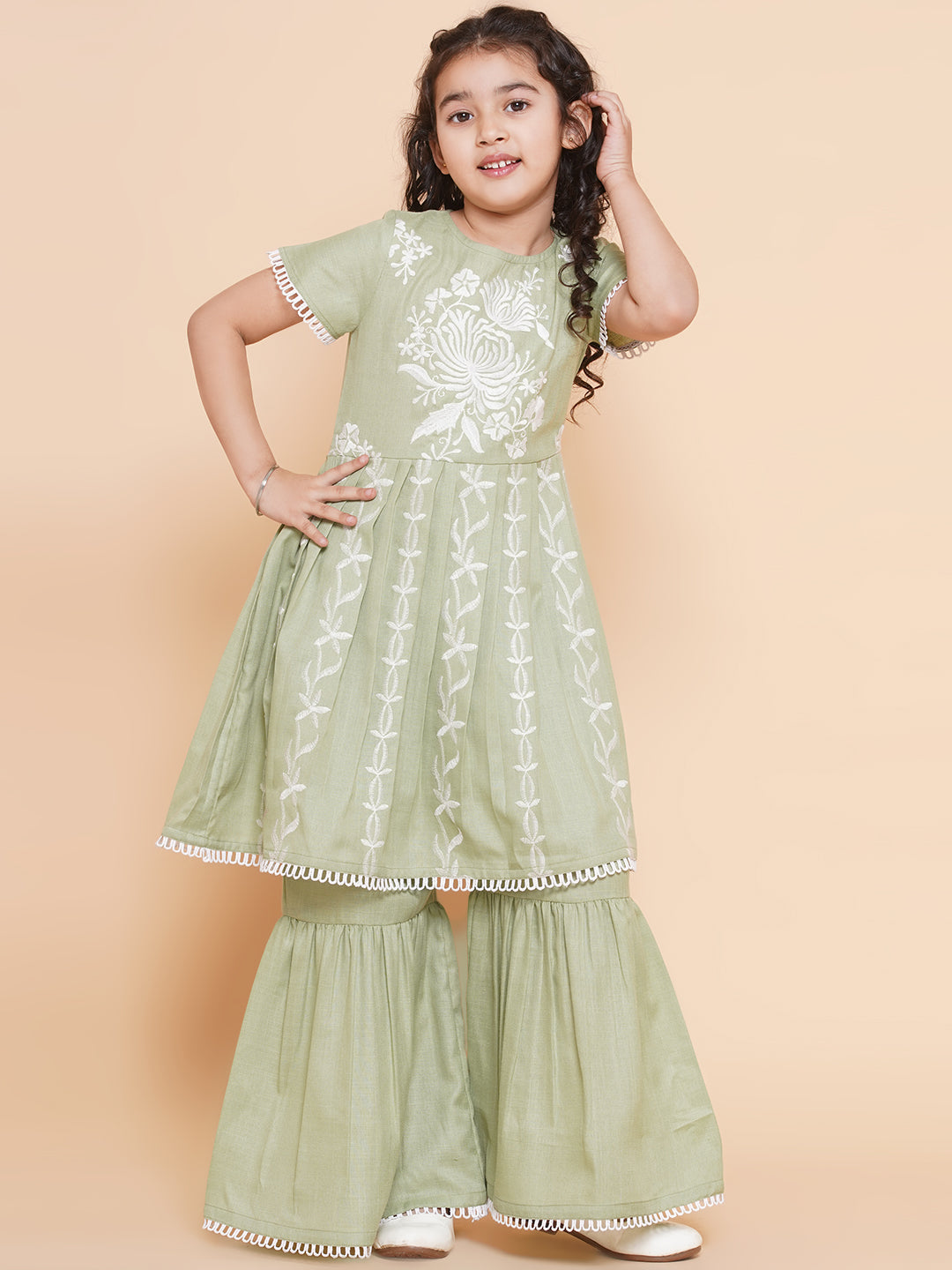 Bitiya By Bhama Girls Light Green Floral Embroidered Kurta With Sharara