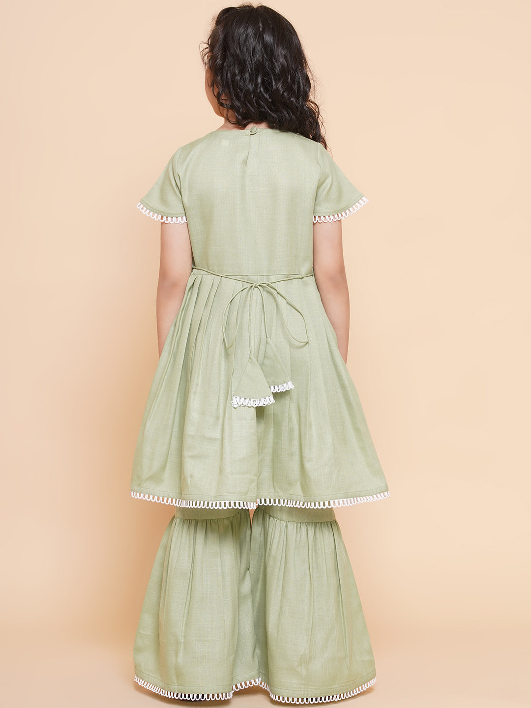 Bitiya By Bhama Girls Light Green Floral Embroidered Kurta With Sharara