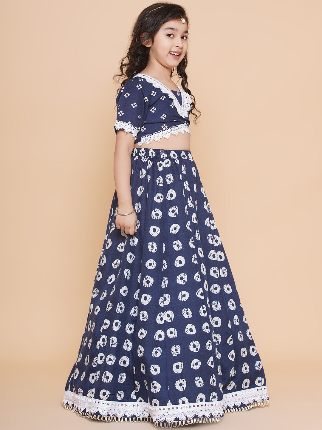Bitiya By Bhama Girls Navy Blue Bandhani Printed Lace Work Lehenga Choli.