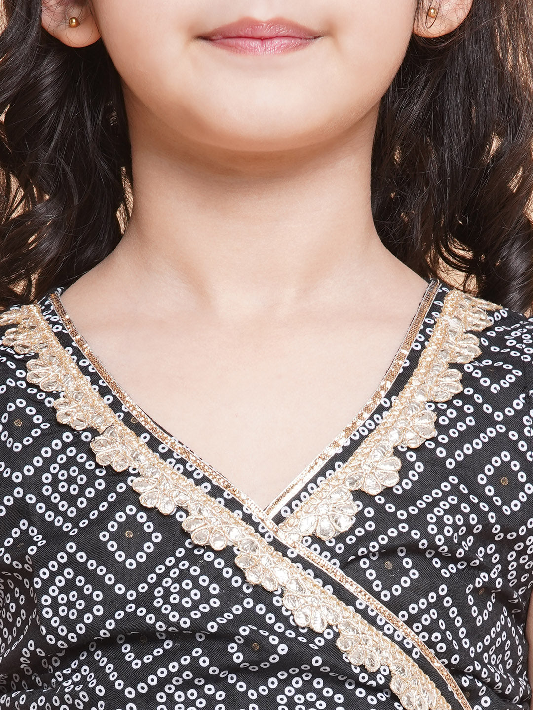 Bitiya by Bhama 
Girls Bandhani Printed Ready to Wear Cotton Choli With Lehenga