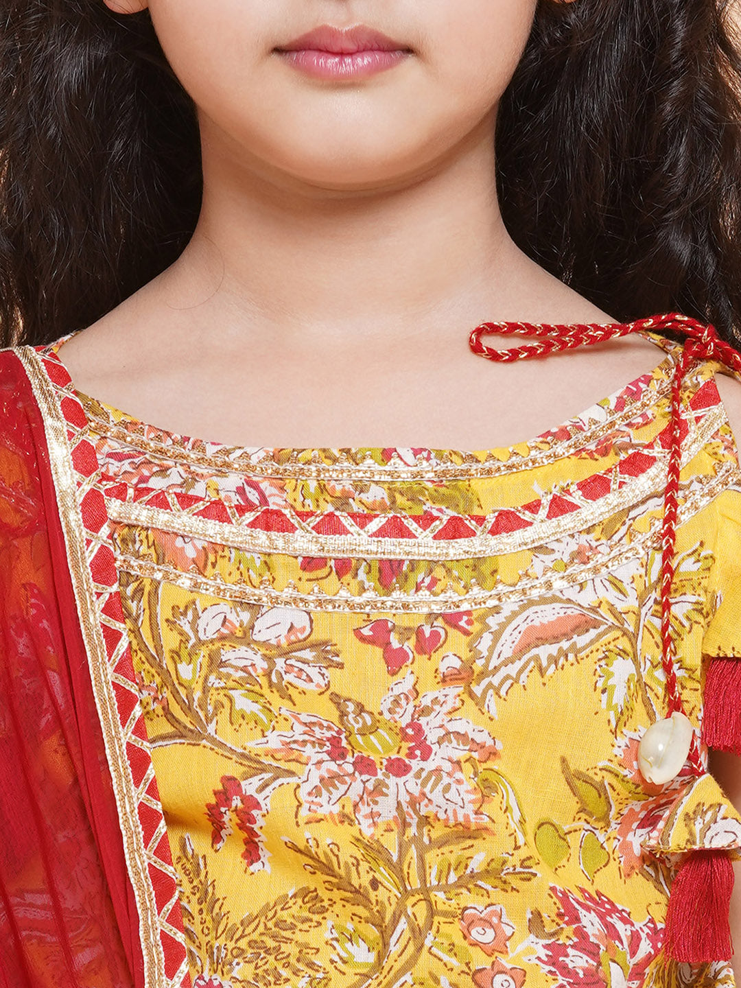 Bitiya by Bhama 
Girls Printed Ready to Wear Lehenga & Blouse With Dupatta