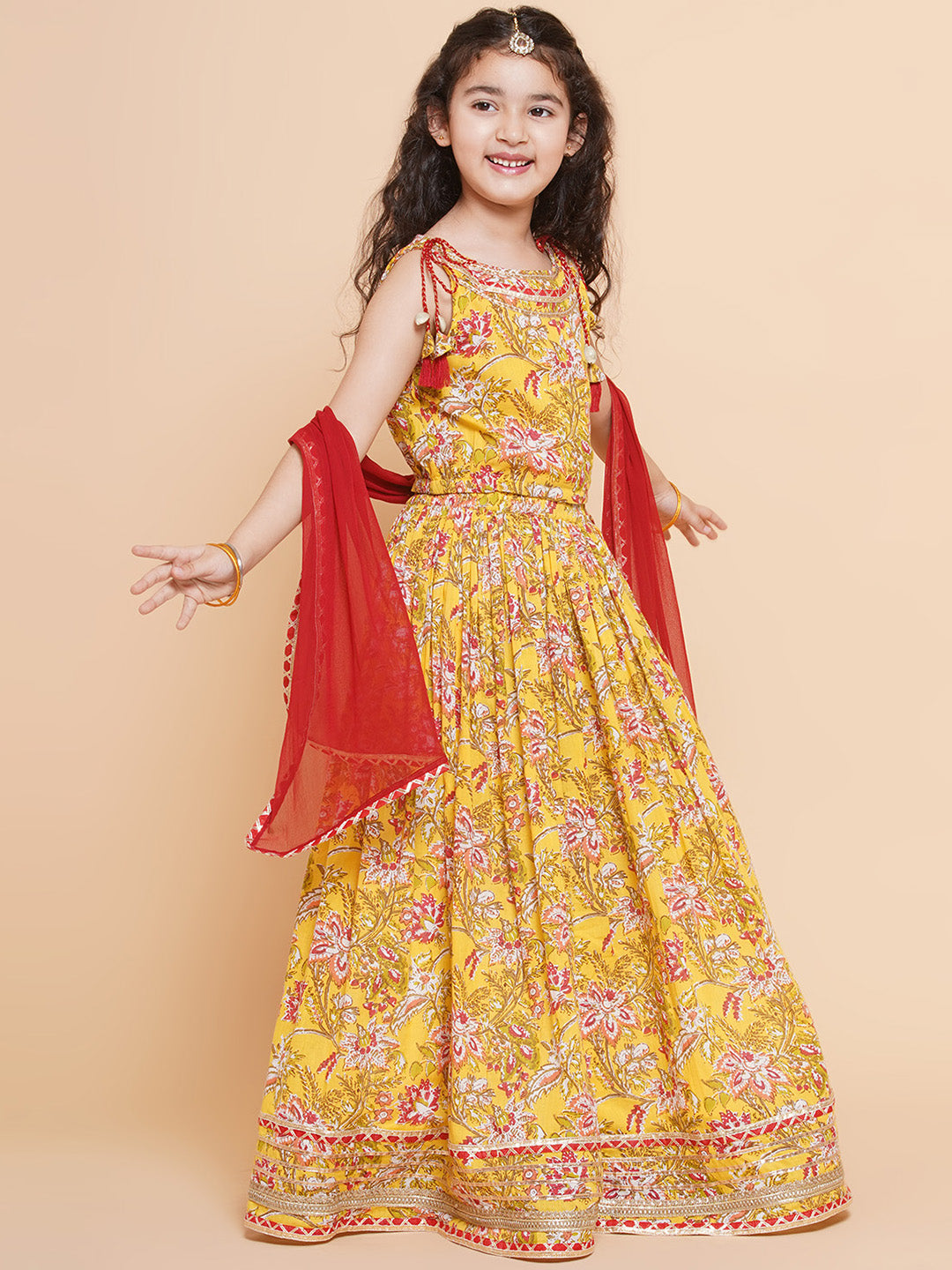 Bitiya by Bhama 
Girls Printed Ready to Wear Lehenga & Blouse With Dupatta